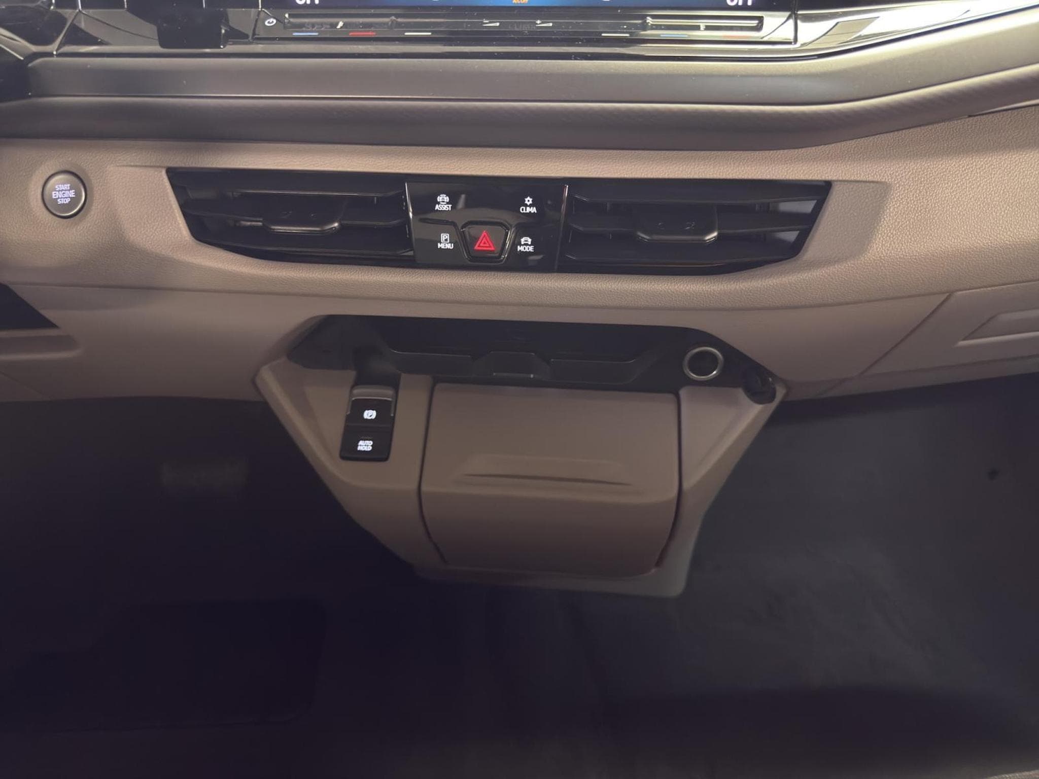 VW T7 MULTI (2026) - Photo 12