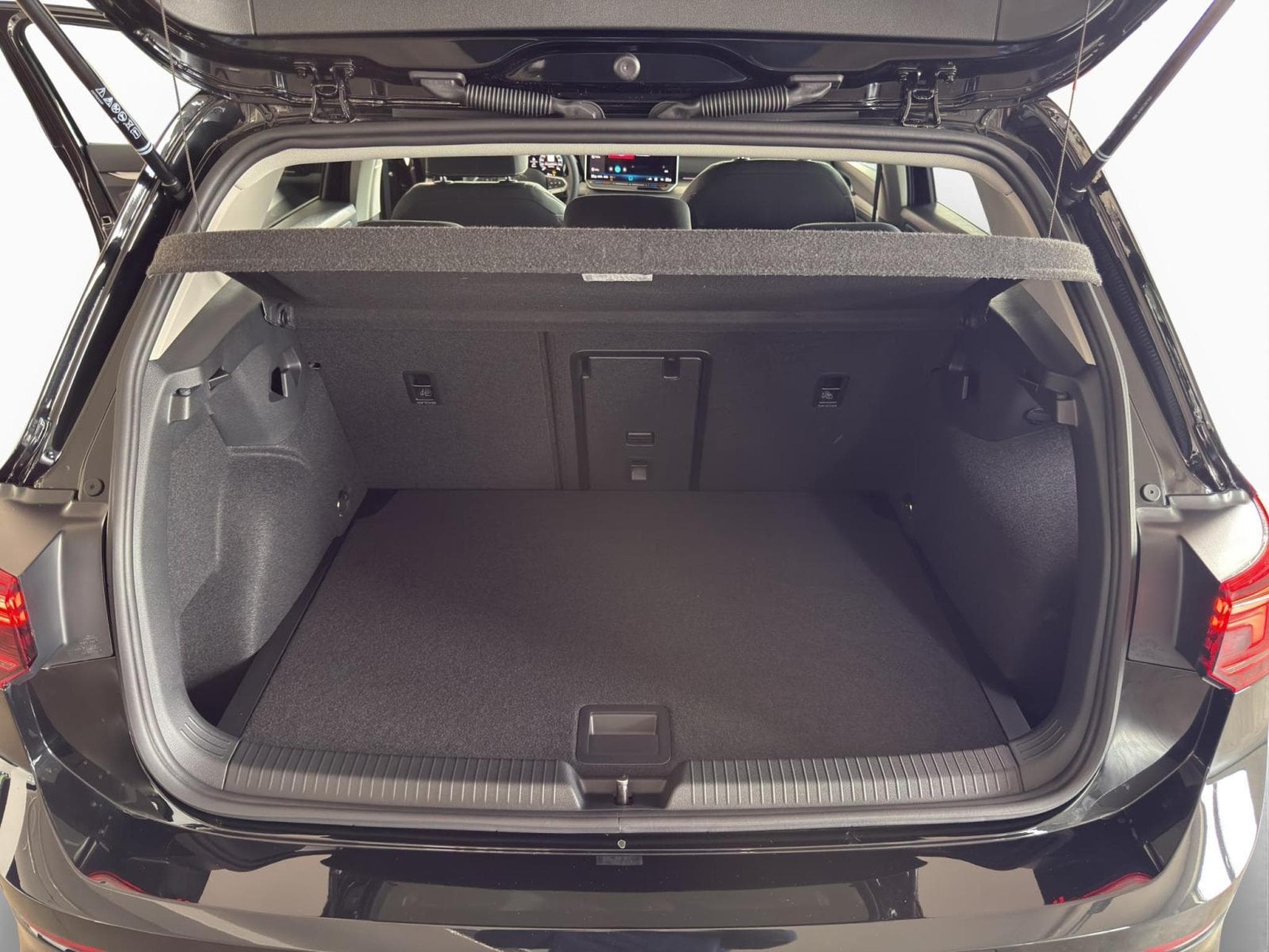 VW Golf LIFE (2026) - Photo 17