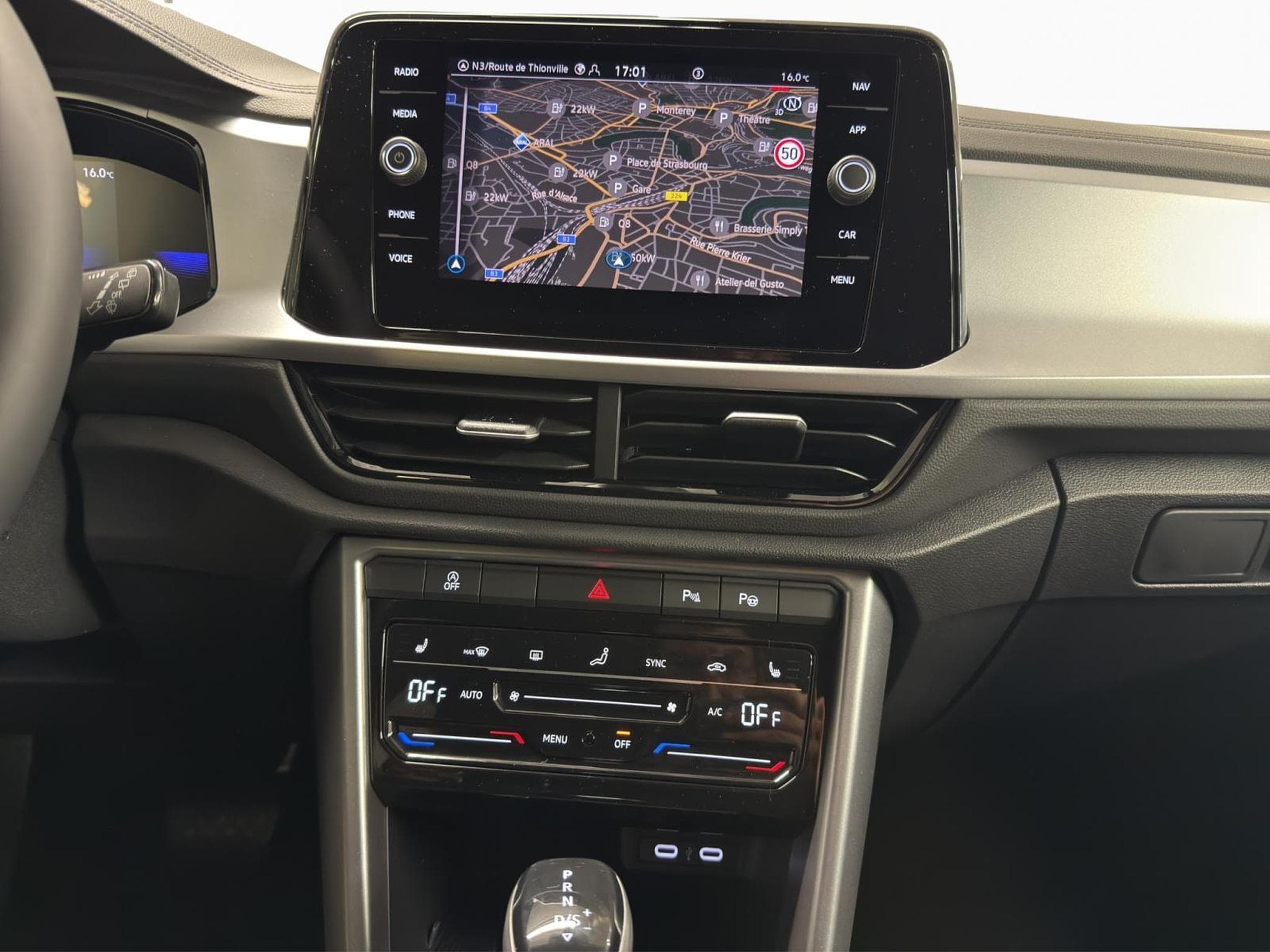 VW T-Roc LIFE (2026) - Photo 13