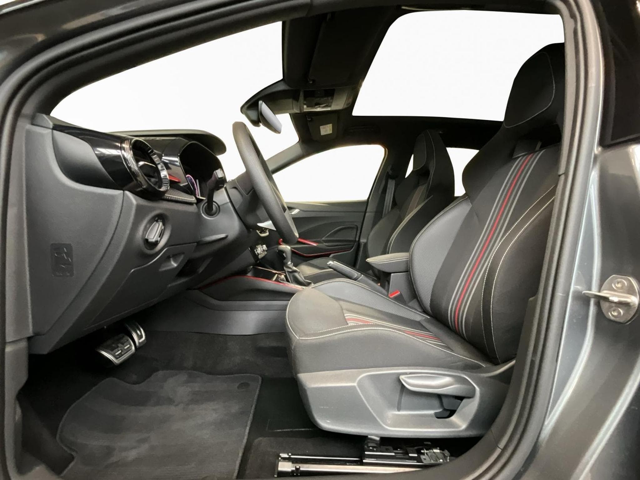 Skoda Fabia Monte-Carlo+DSG+Park&Go+P.Charging+Pano+Navi (2024) - Photo 11