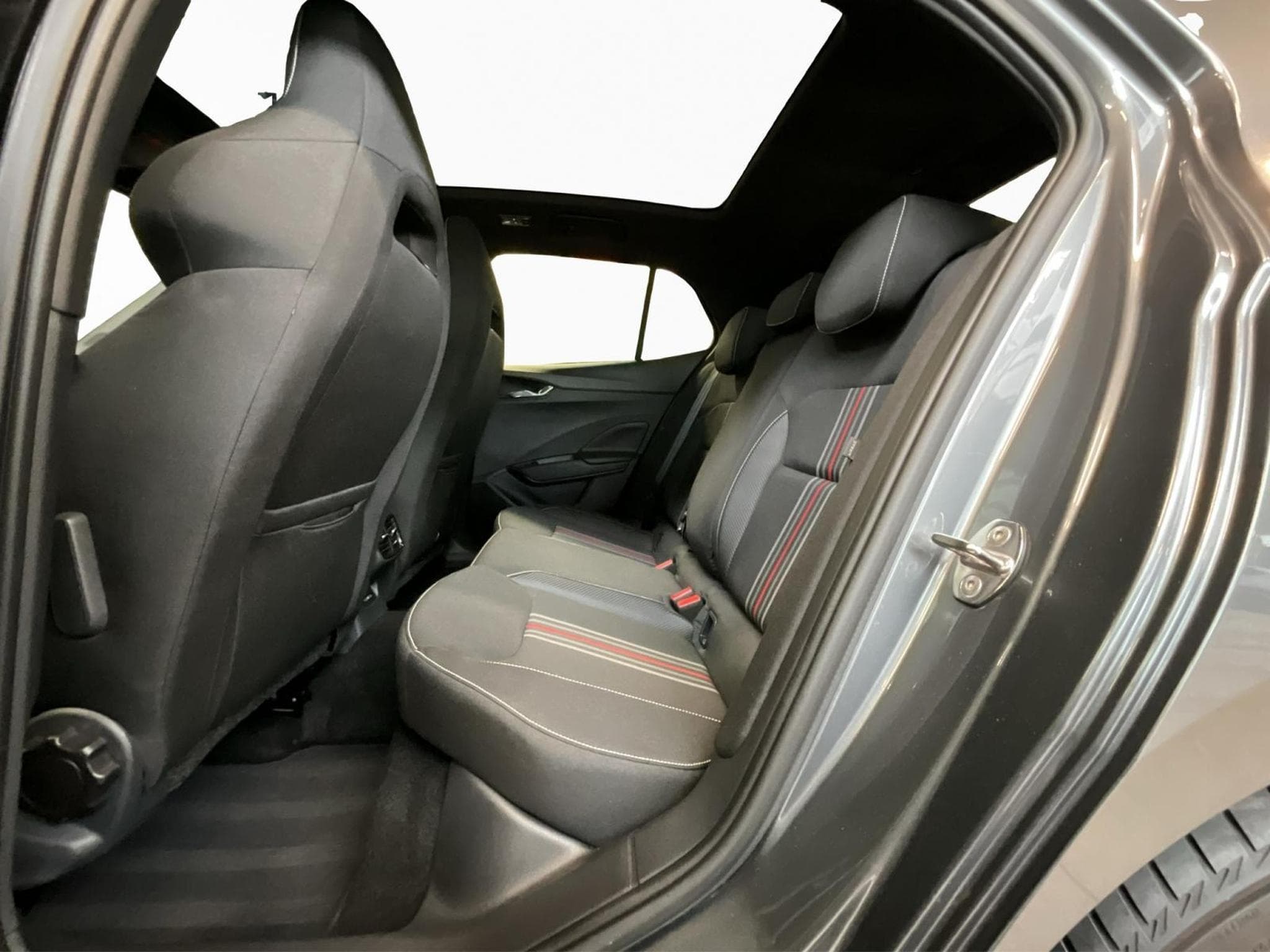 Skoda Fabia Monte-Carlo+DSG+Park&Go+P.Charging+Pano+Navi (2024) - Photo 18