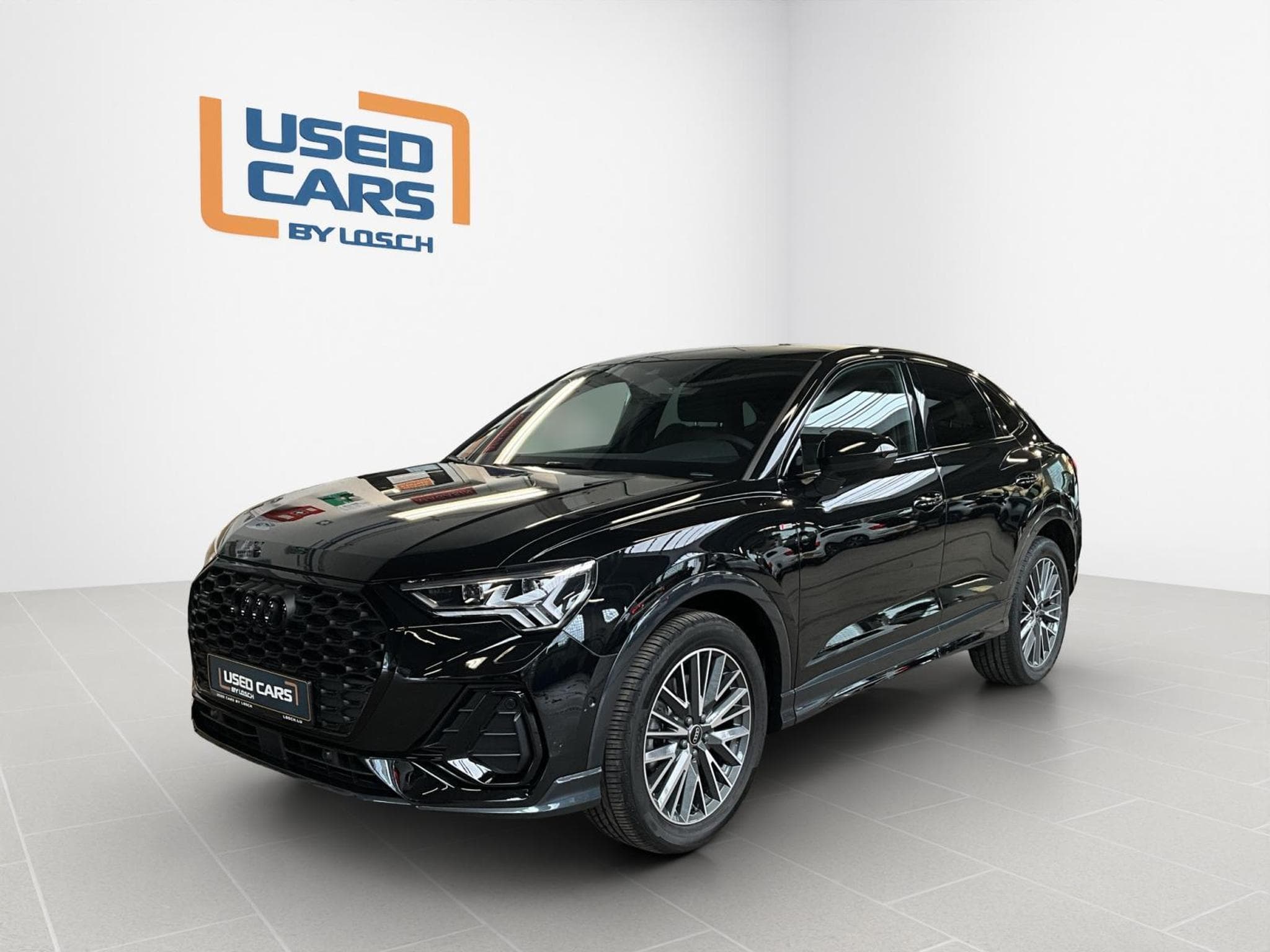Audi Q3 SB+S-line+Quattro+S-Tronic+P.Premium+Pano+StandHeizung (2025) - Photo 1