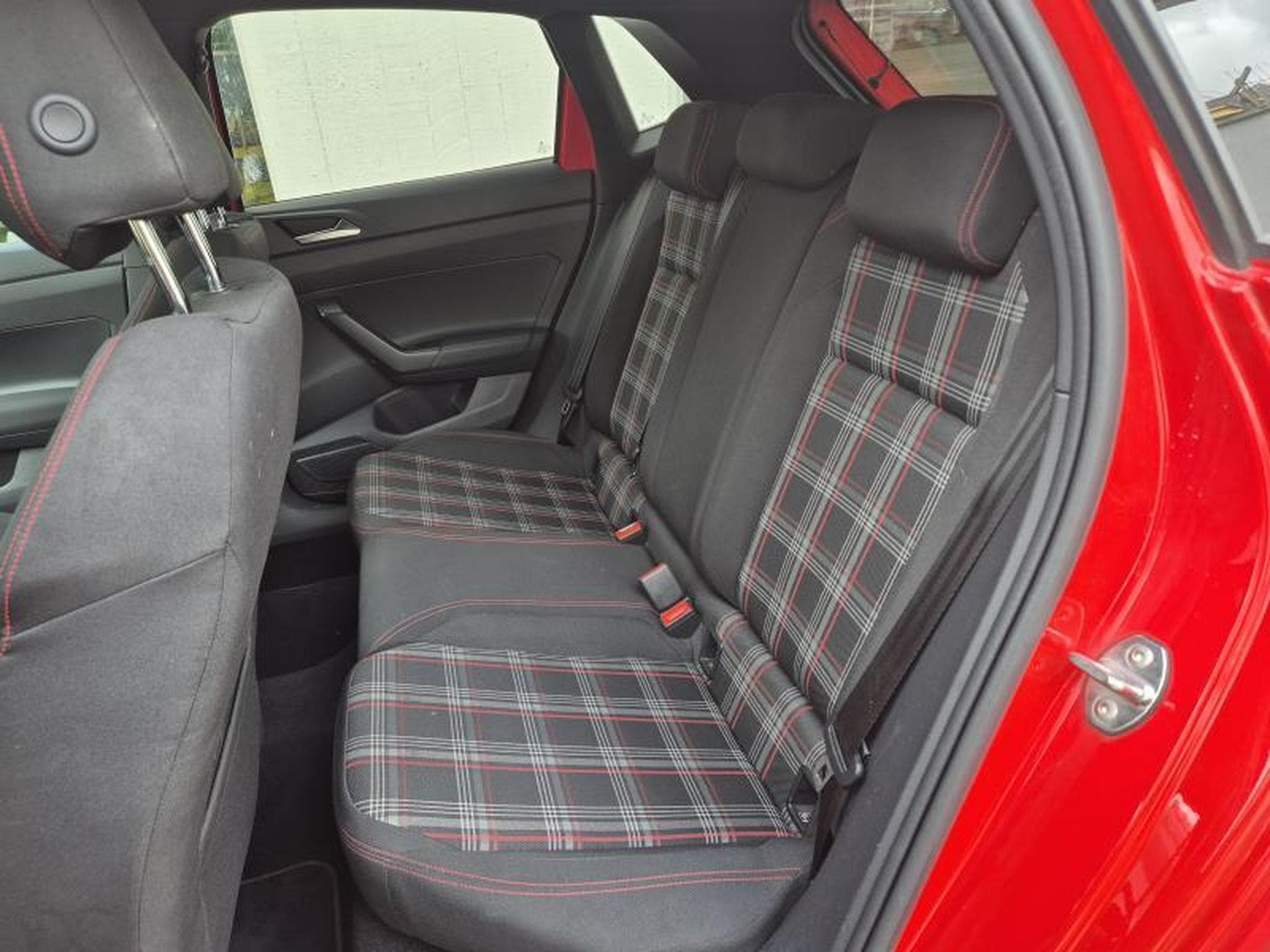VW Polo 2.0 TSI DSG (2018) - Photo 10