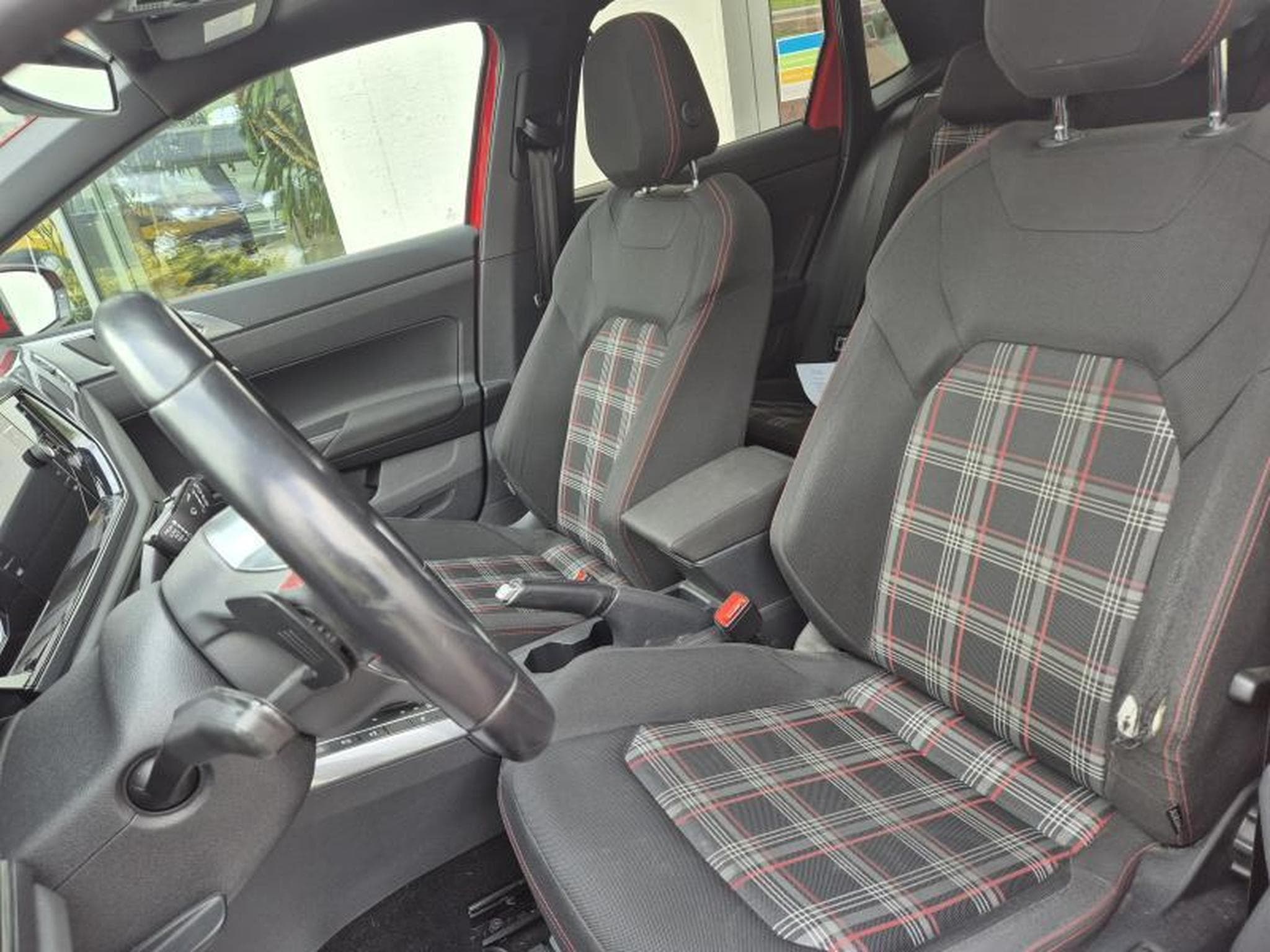 VW Polo 2.0 TSI DSG (2018) - Photo 8