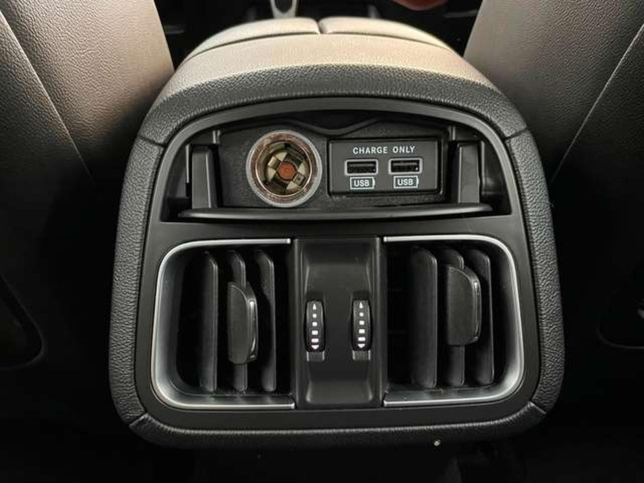 Maserati Levante SQ4 GranSport 430 ch GARANTIE JUSQU'A 36 MOIS (2019) - Photo 36