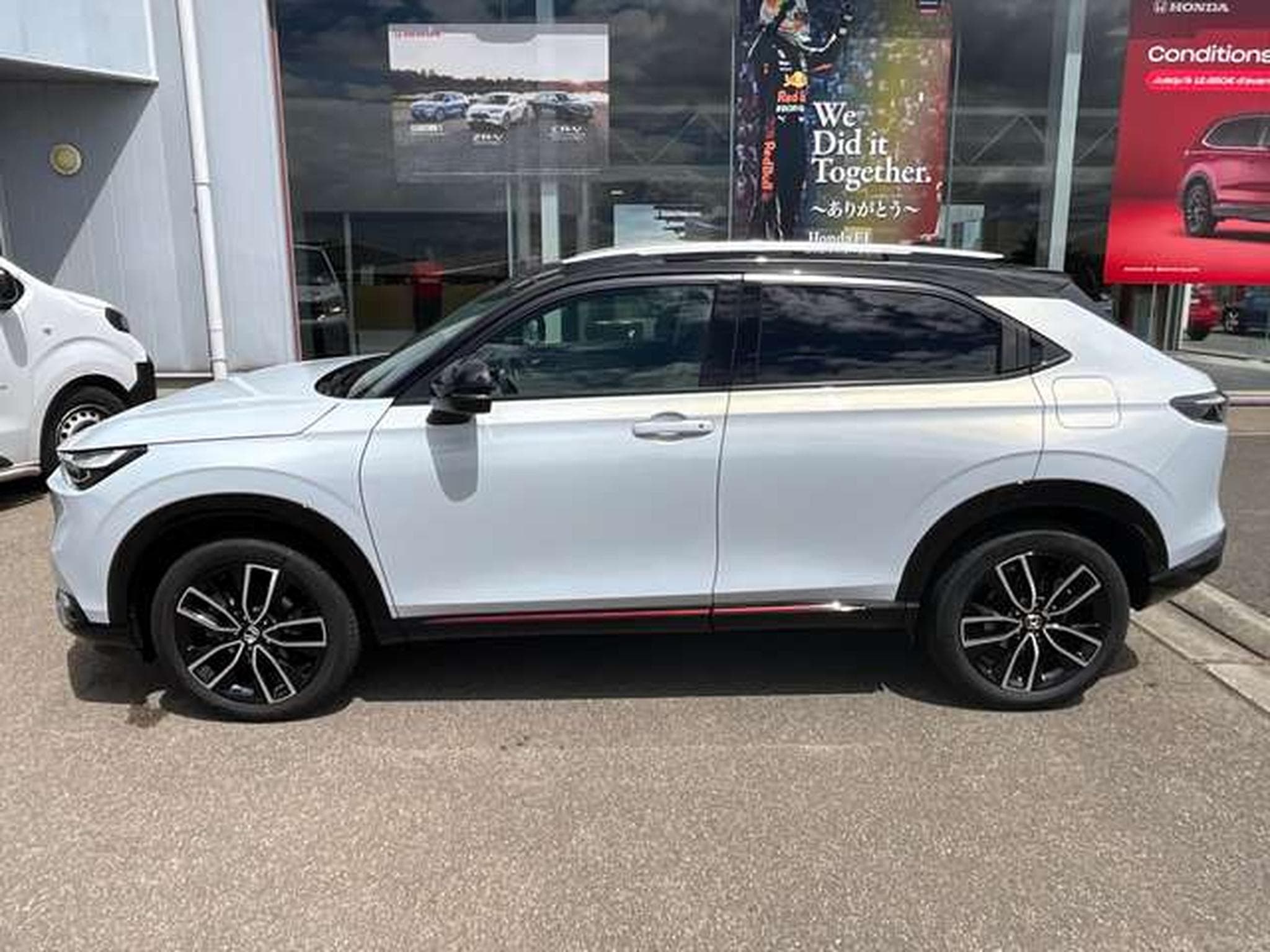 Honda HR-V 1.5 CVT advanced style hybrid (2023) - Photo 2