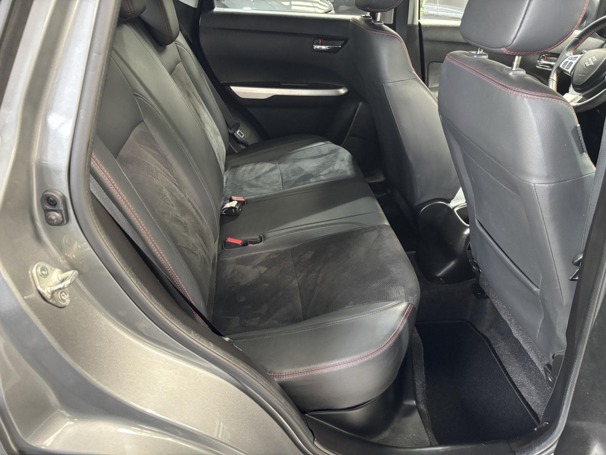 Suzuki Vitara S 1.4 BoostJet 2WD (2018) - Photo 13