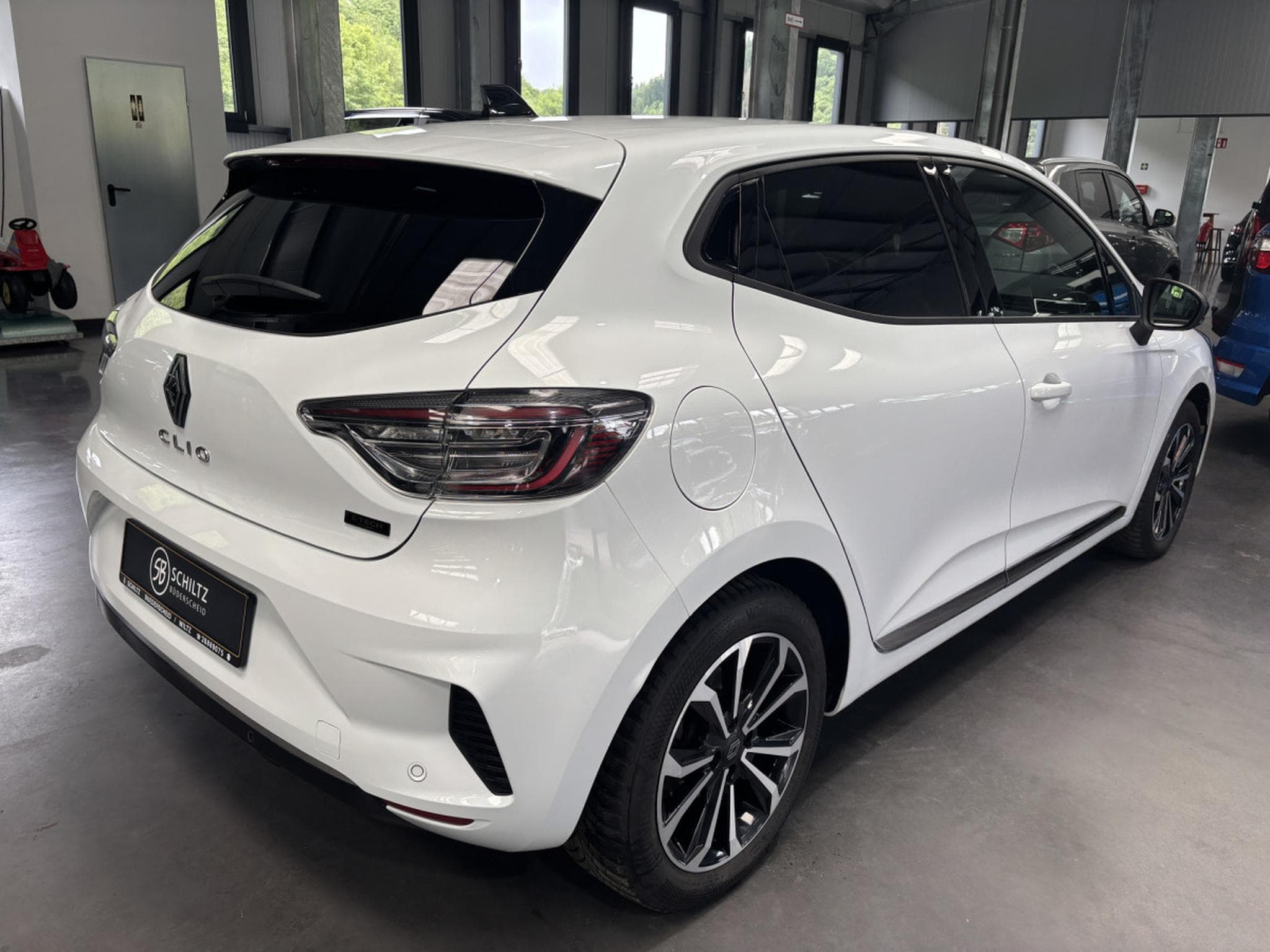 Renault Clio 1.6 Techno E-Tech Hybrid (2024) - Photo 3