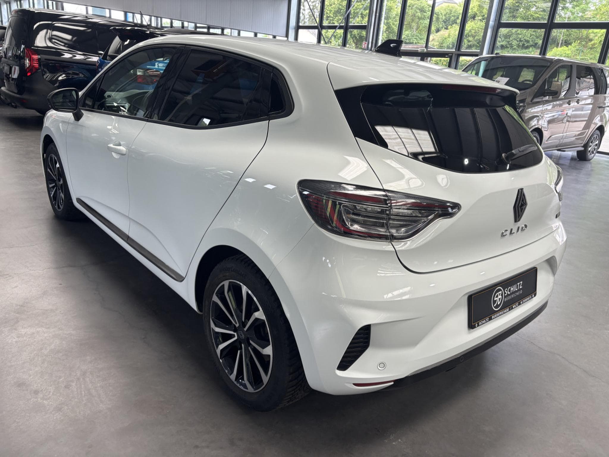 Renault Clio 1.6 Techno E-Tech Hybrid (2024) - Photo 5