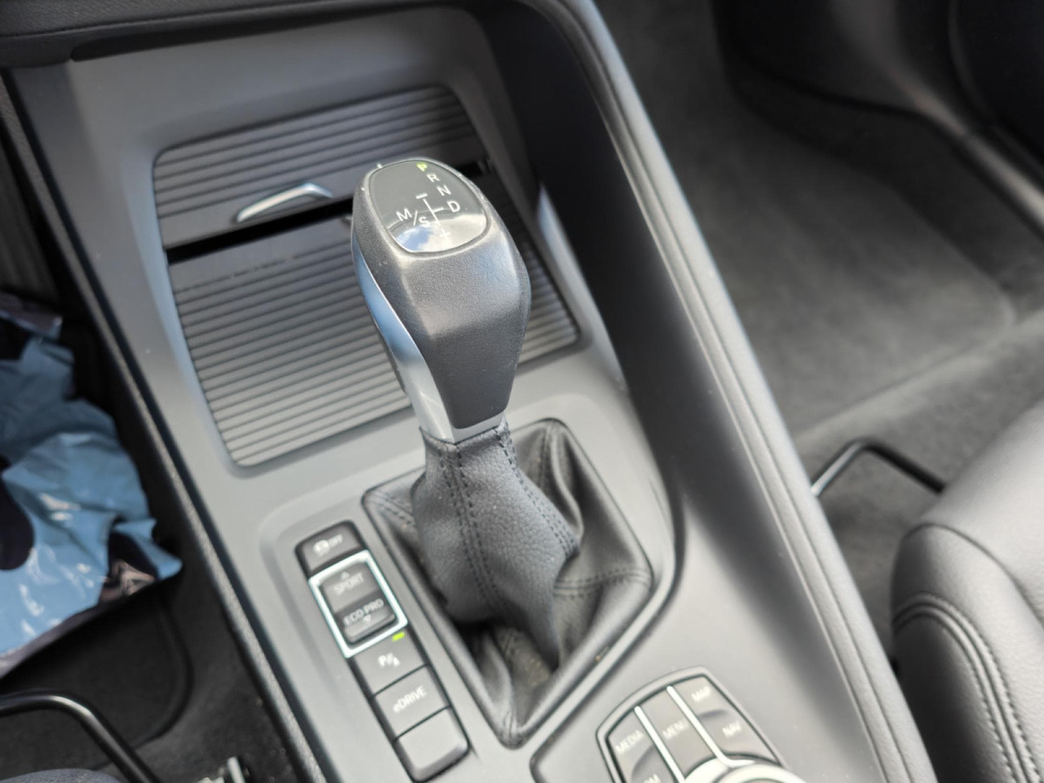 BMW X1 X1 XDRIVE25e CARPLAY GPS CUIR LED SIEGES CHAUFF (2021) - Photo 17