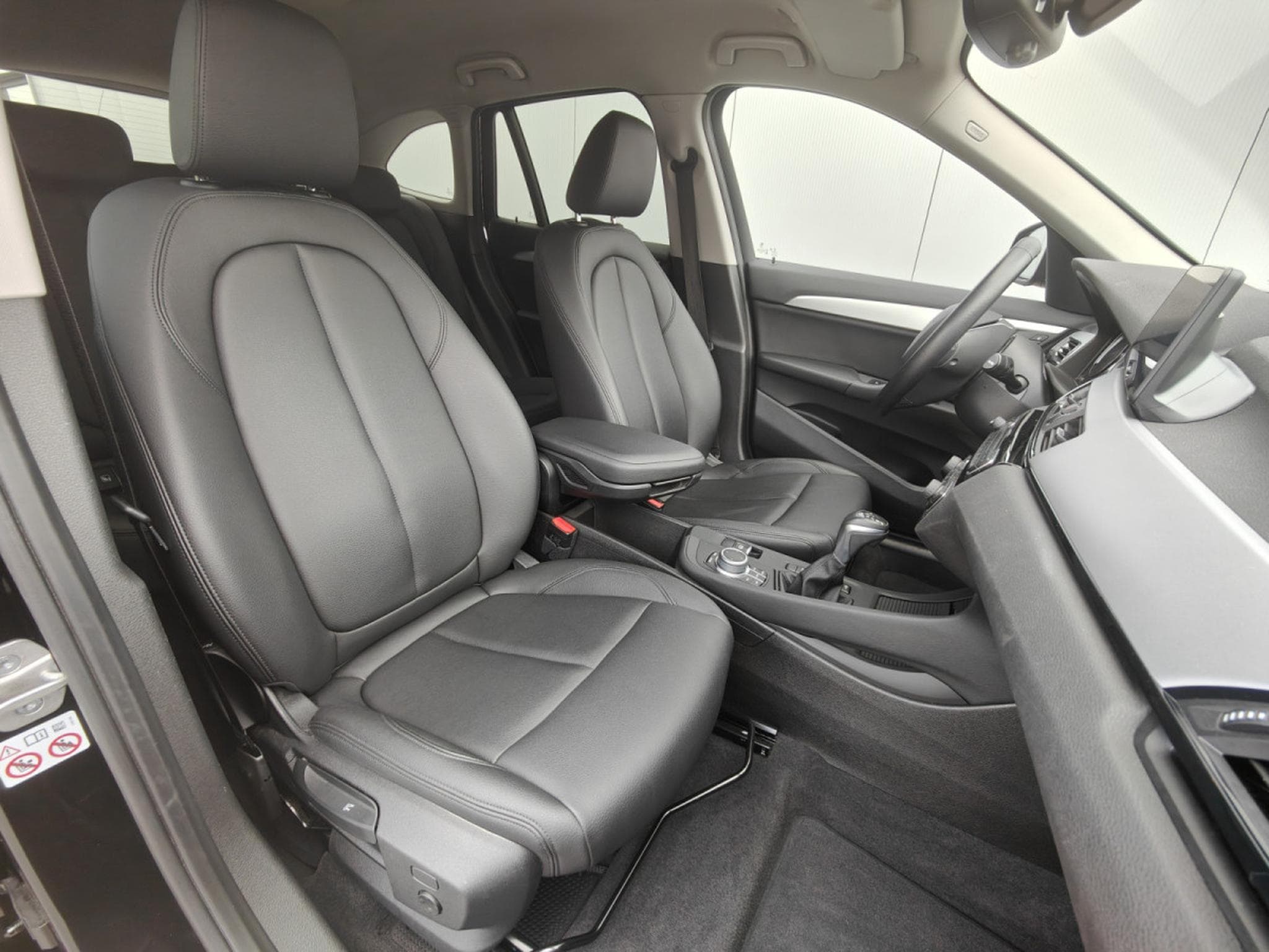 BMW X1 X1 XDRIVE25e CARPLAY GPS CUIR LED SIEGES CHAUFF (2021) - Photo 7