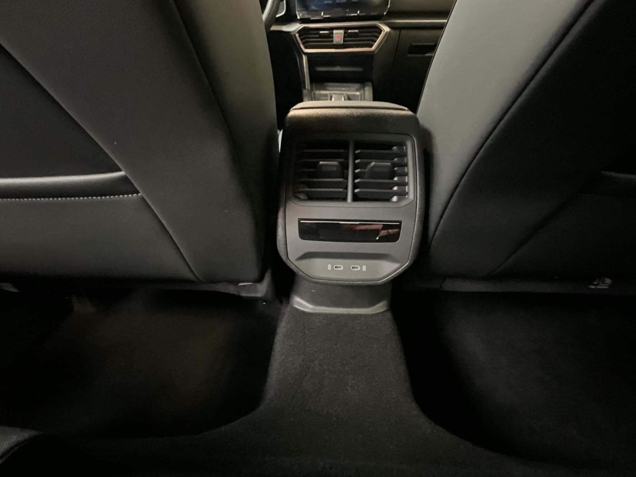 Cupra Formentor VZ+DSG+4Drive+Pano+Navi (2024) - Foto 21