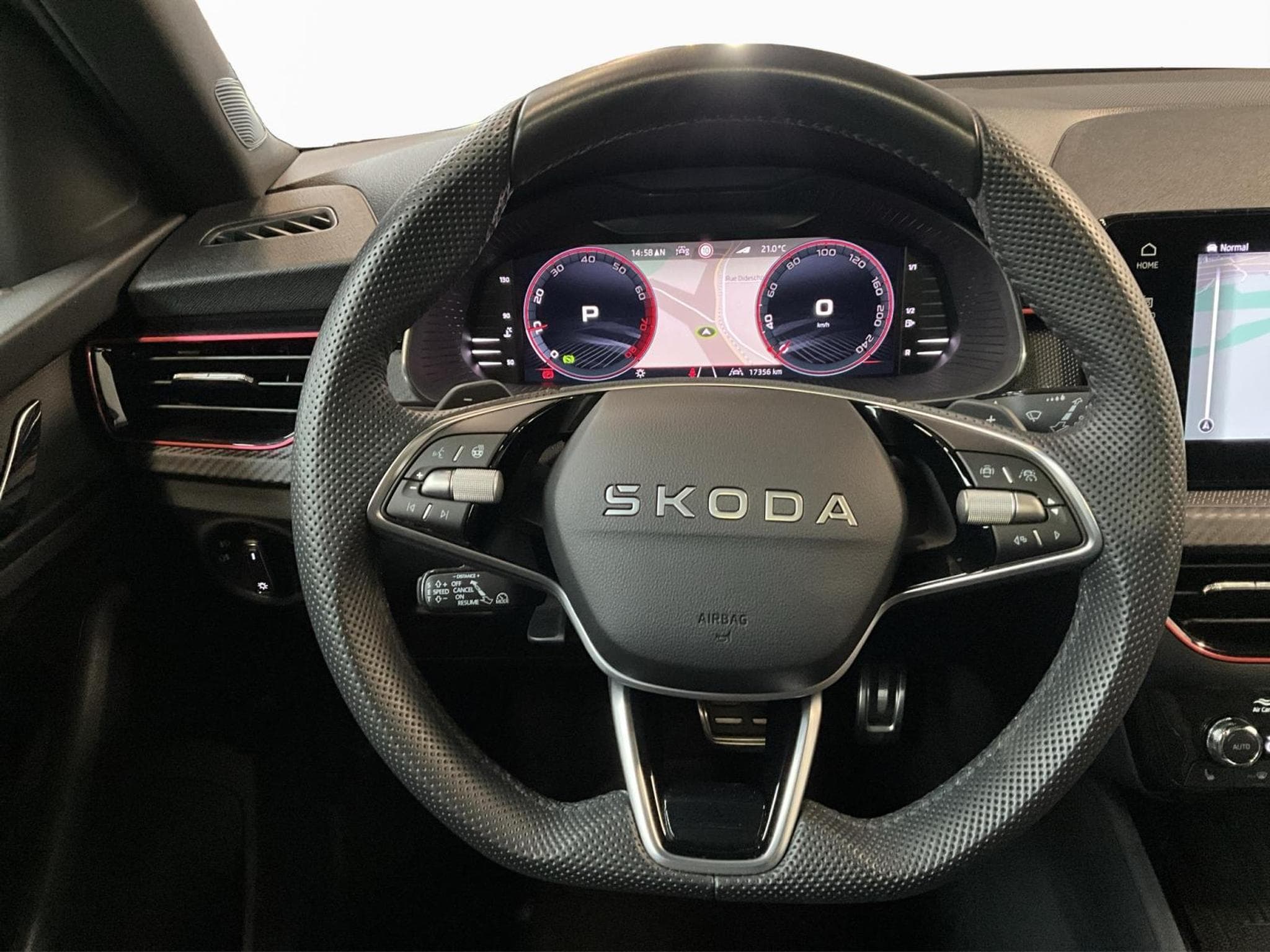 Skoda Kamiq Monte-Carlo+DSG+LED+P.Assisted+P.Park&Go (2025) - Foto 12
