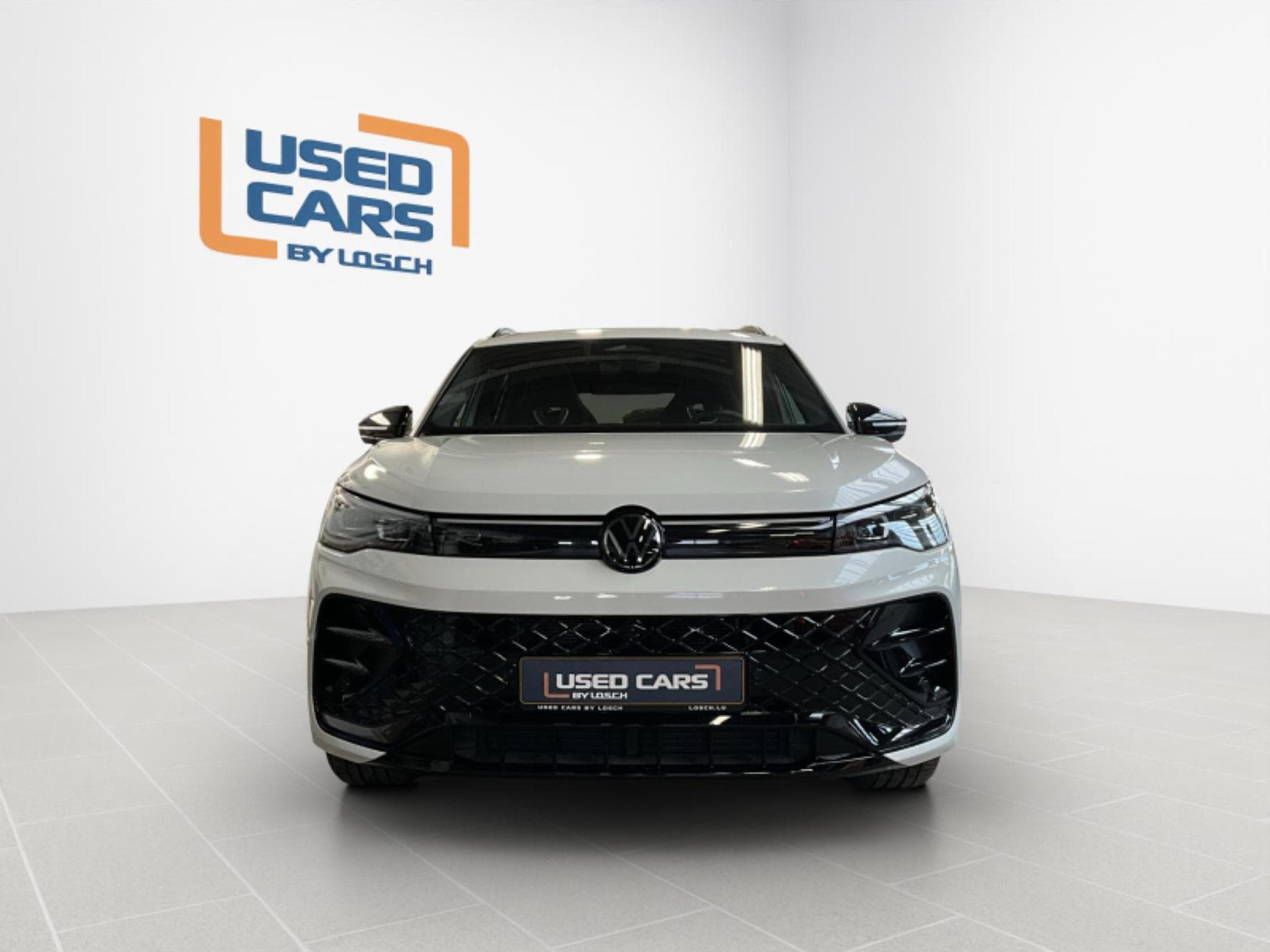 VW Tiguan R-Line+DSG+4Motion+AHK+P.Info+P.Design+MatrixHD (2025) - Foto 3