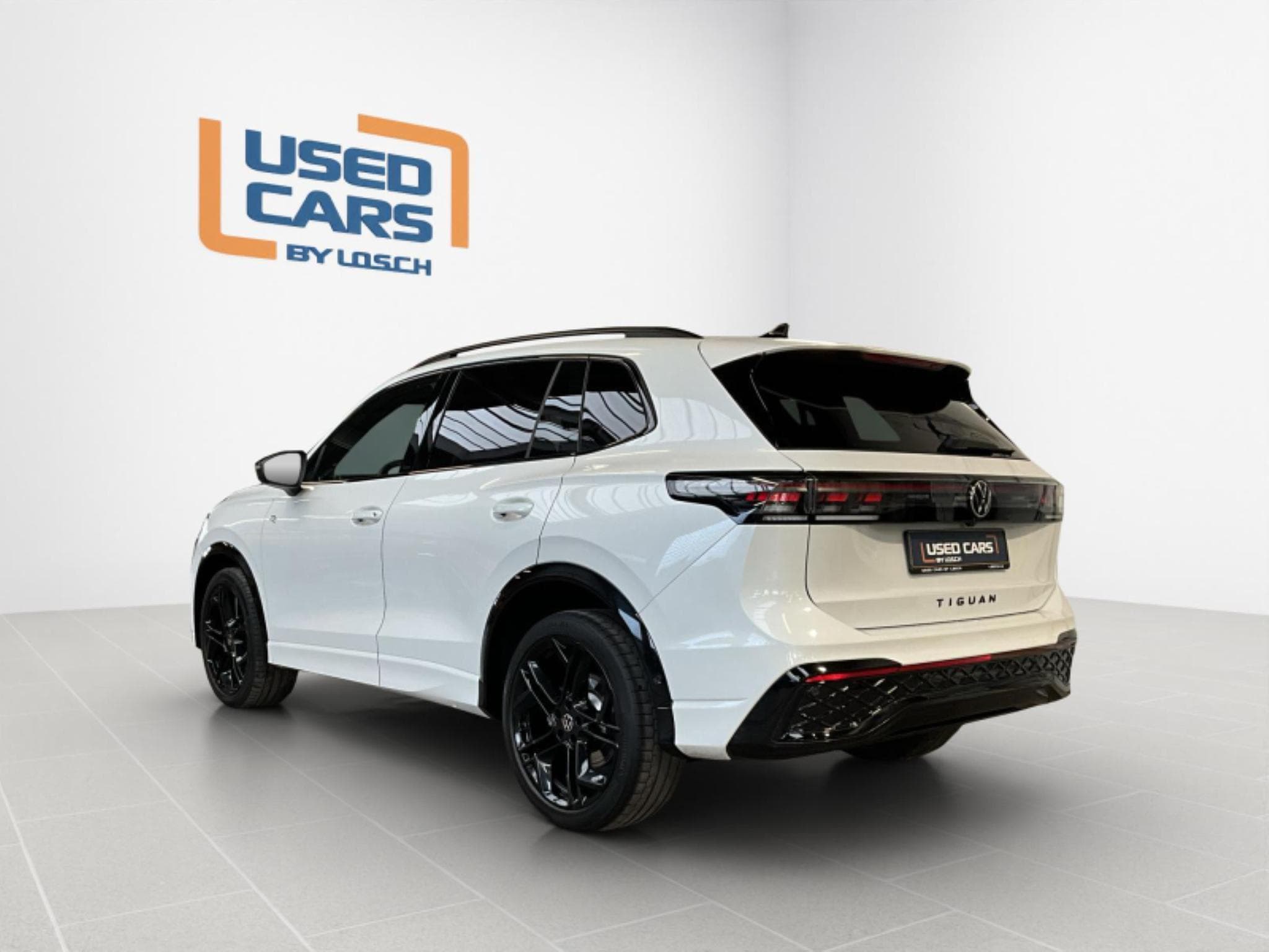 VW Tiguan R-Line+DSG+4Motion+AHK+P.Info+P.Design+MatrixHD (2025) - Foto 6