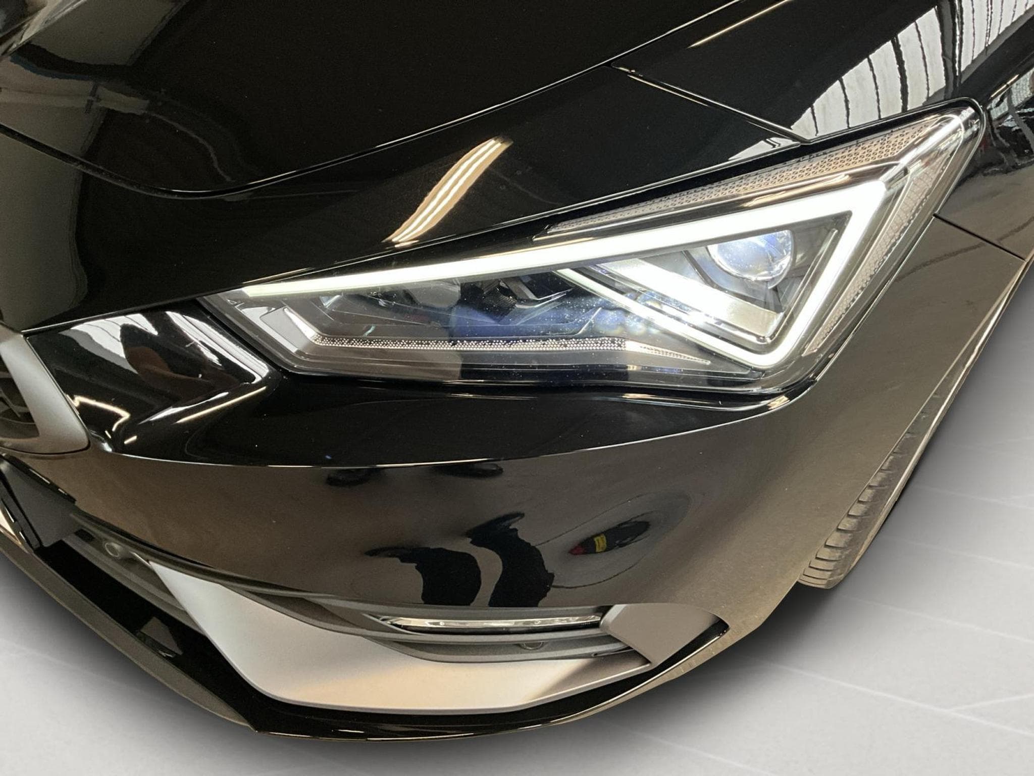 Seat Leon Sportstourer+FR+DSG+P.Driver+P.vision+Matrix-LED (2025) - Foto 9