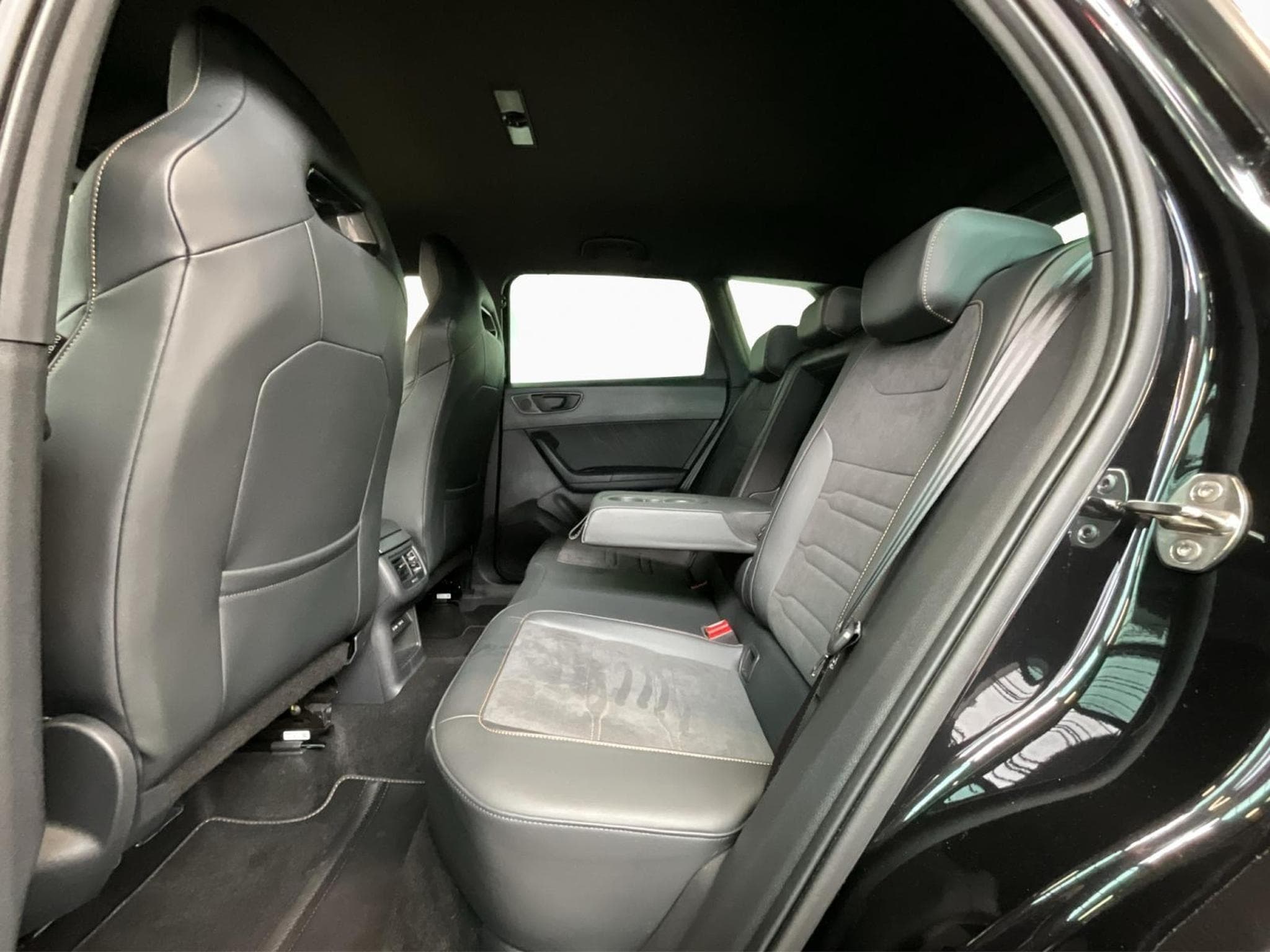 Cupra Ateca DSG+RearView+P.Drive-XL (2025) - Photo 15