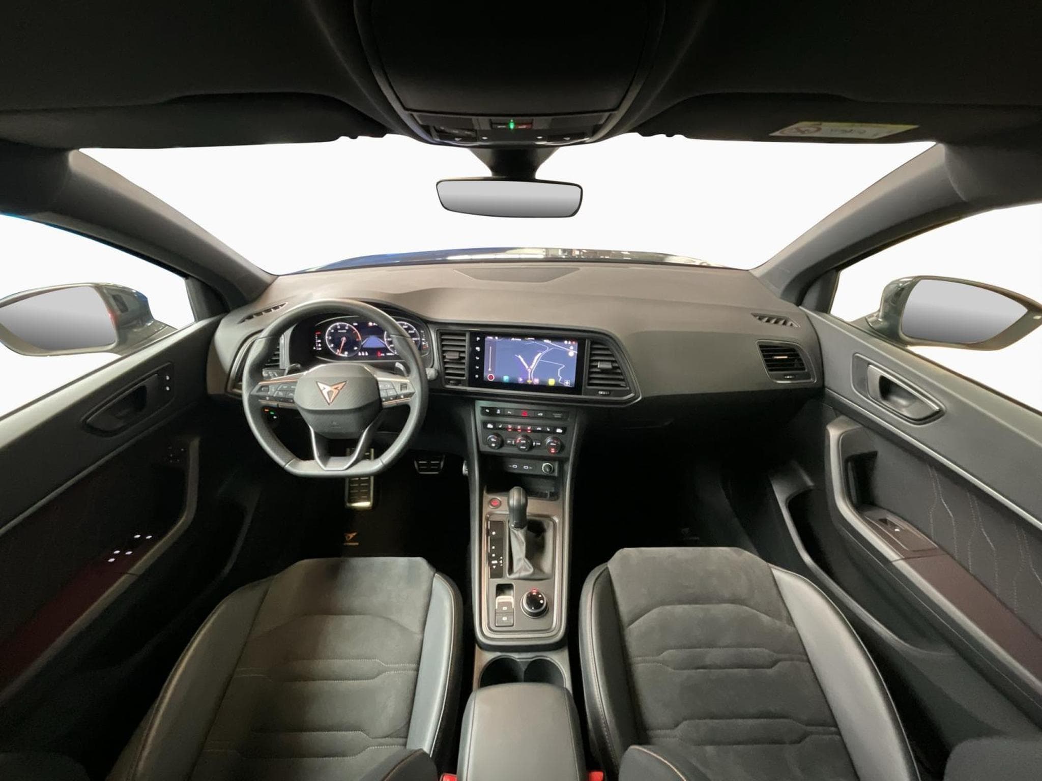 Cupra Ateca DSG+RearView+P.Drive-XL (2025) - Photo 2