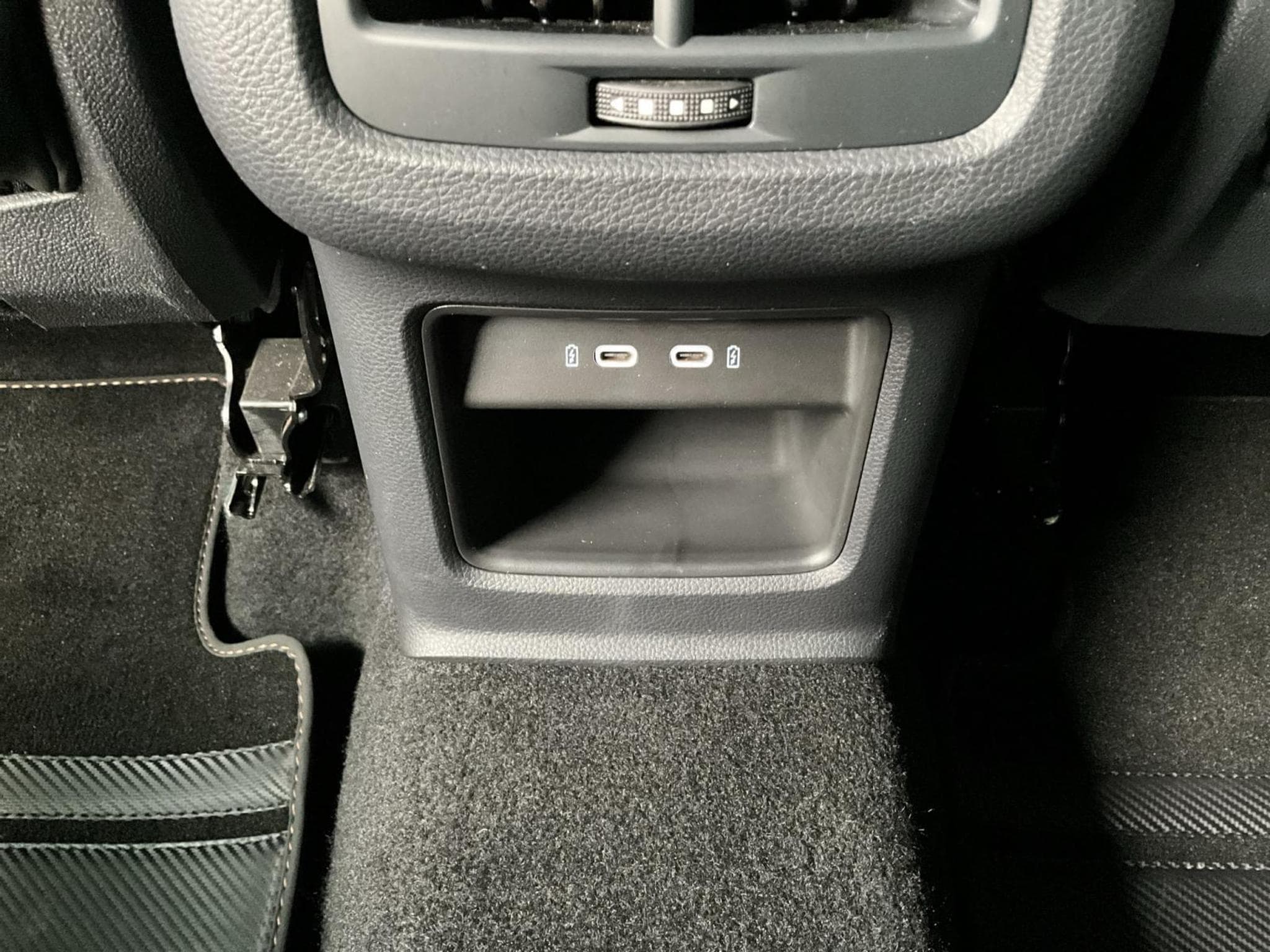 Cupra Ateca DSG+RearView+P.Drive-XL (2025) - Photo 21
