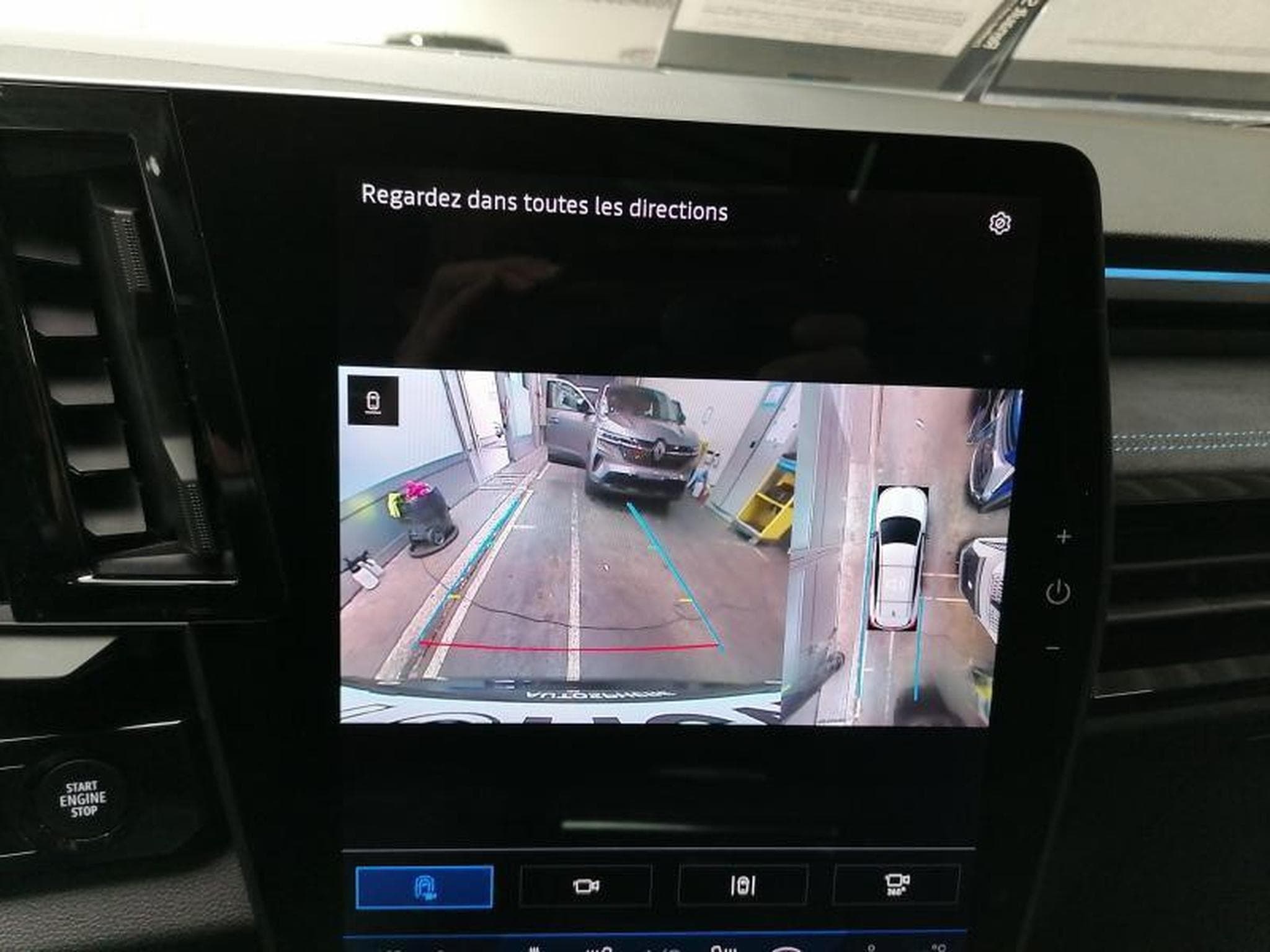 Renault Espace 1.2 E-Tech Esprit Alpine full hybrid 4Control 7pl (2025) - Foto 8