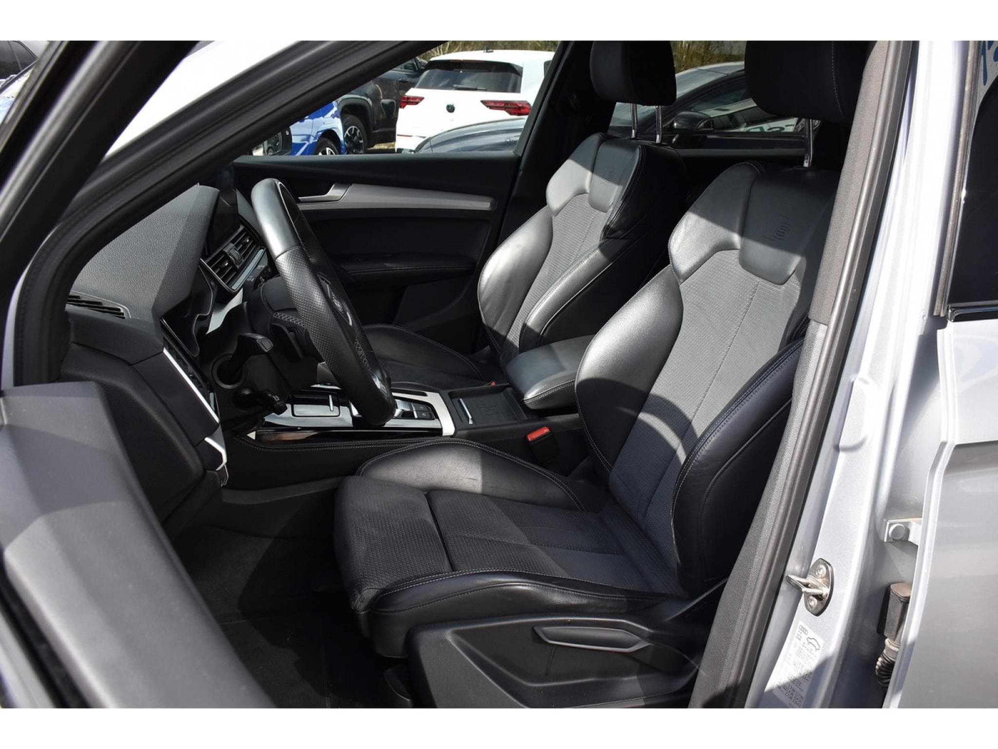 Audi Q5 Sportback 55 TFSIe Quattro S-Line S-Tronic (2021) - Foto 6