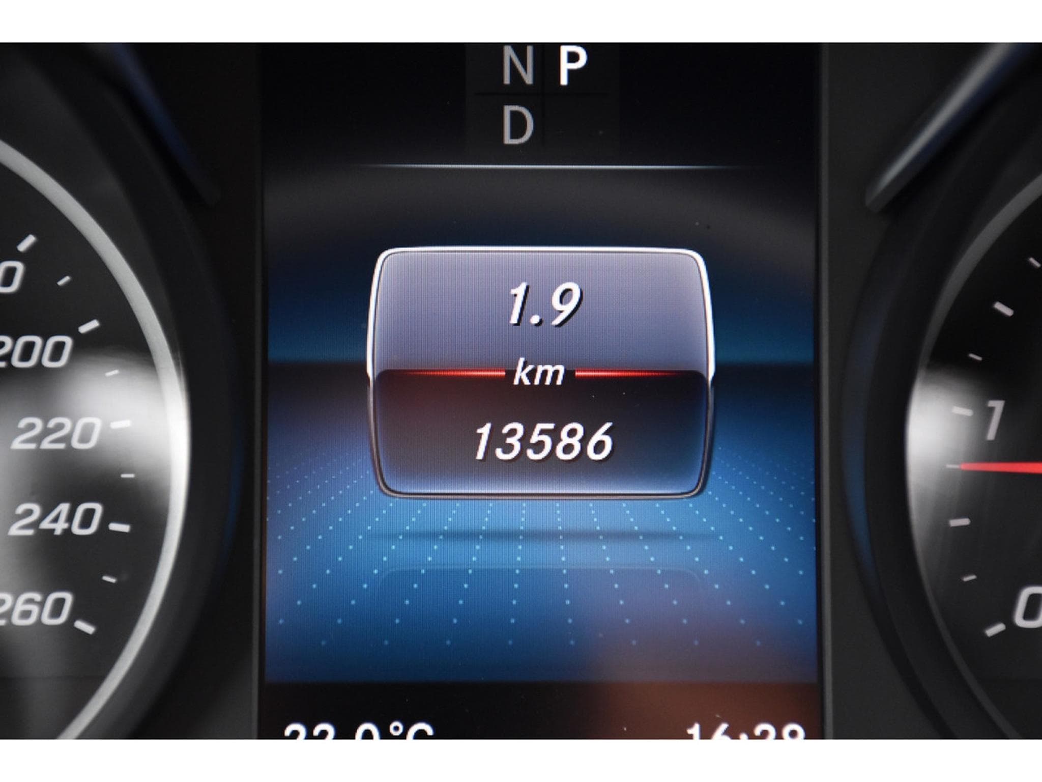 Mercedes V 300 CDI Long 4Matic AMG Line 9G DIST SIDE CUIR BURMESTER CAM (2023) - Photo 17