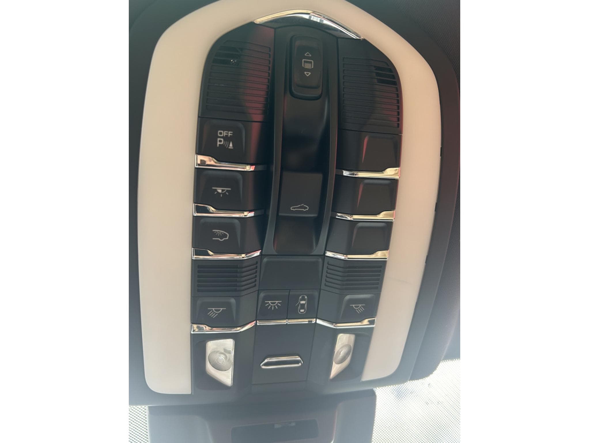 Porsche Macan MACAN GTS (2019) - Photo 16