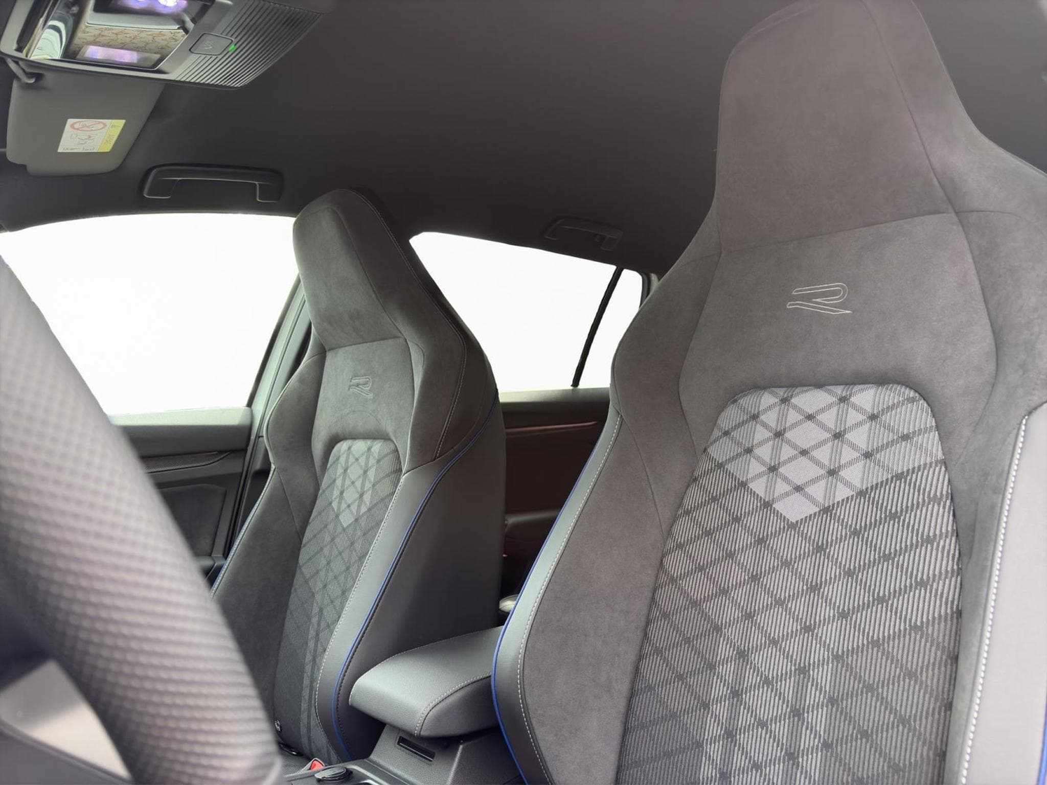 VW ID.7 Tourer Pro S (2026) - Photo 10