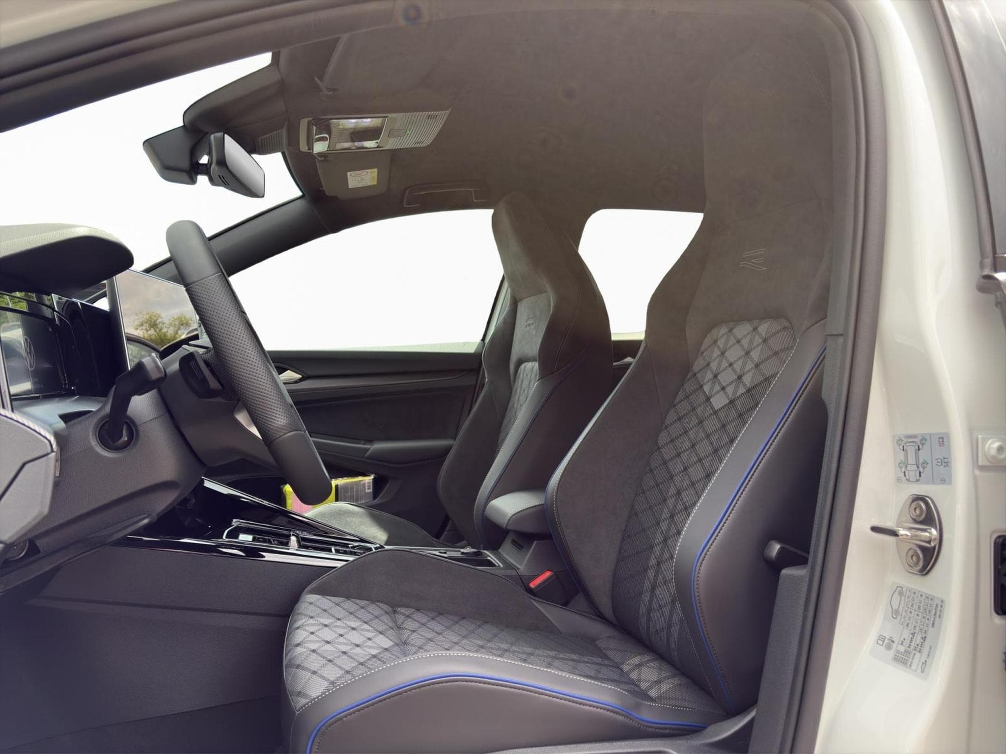VW ID.7 Tourer Pro S (2026) - Photo 9