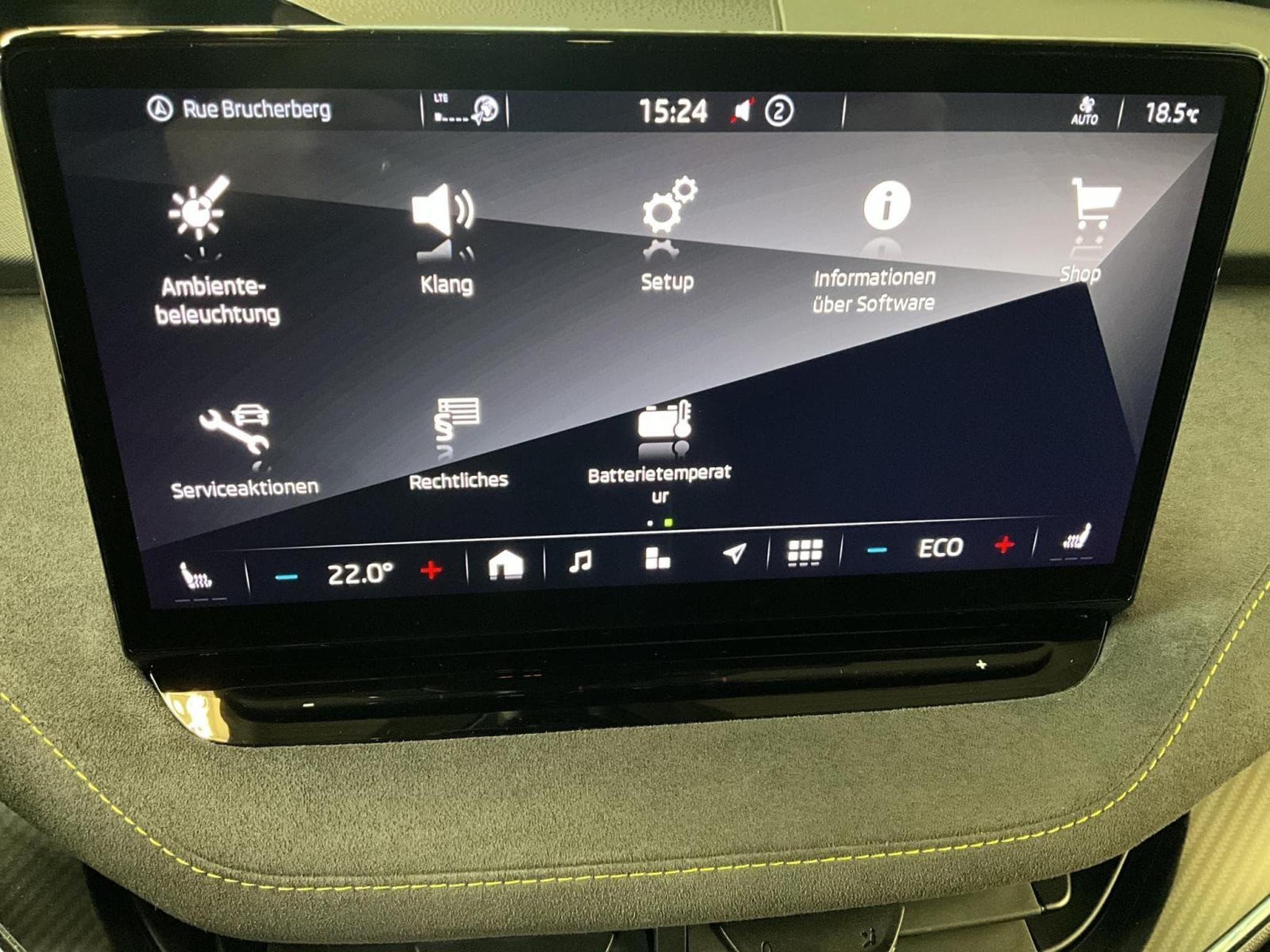 Skoda Enyaq 77kWh+RS+MAXX+4M+AHK+LM21+NAVI (2023) - Photo 23