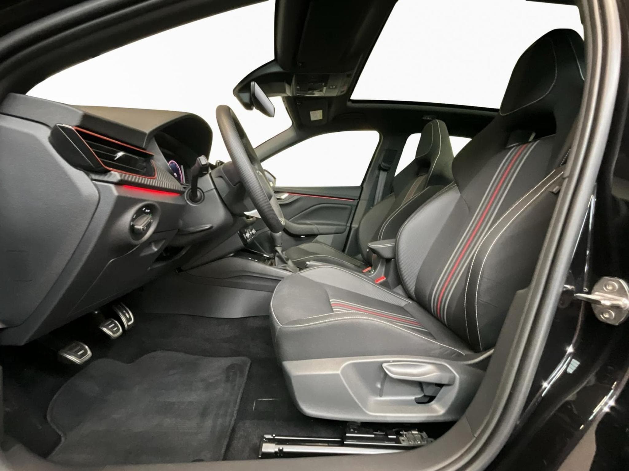 Skoda Scala Monte-Carlo+BVM+LED+NAVI (2025) - Photo 9