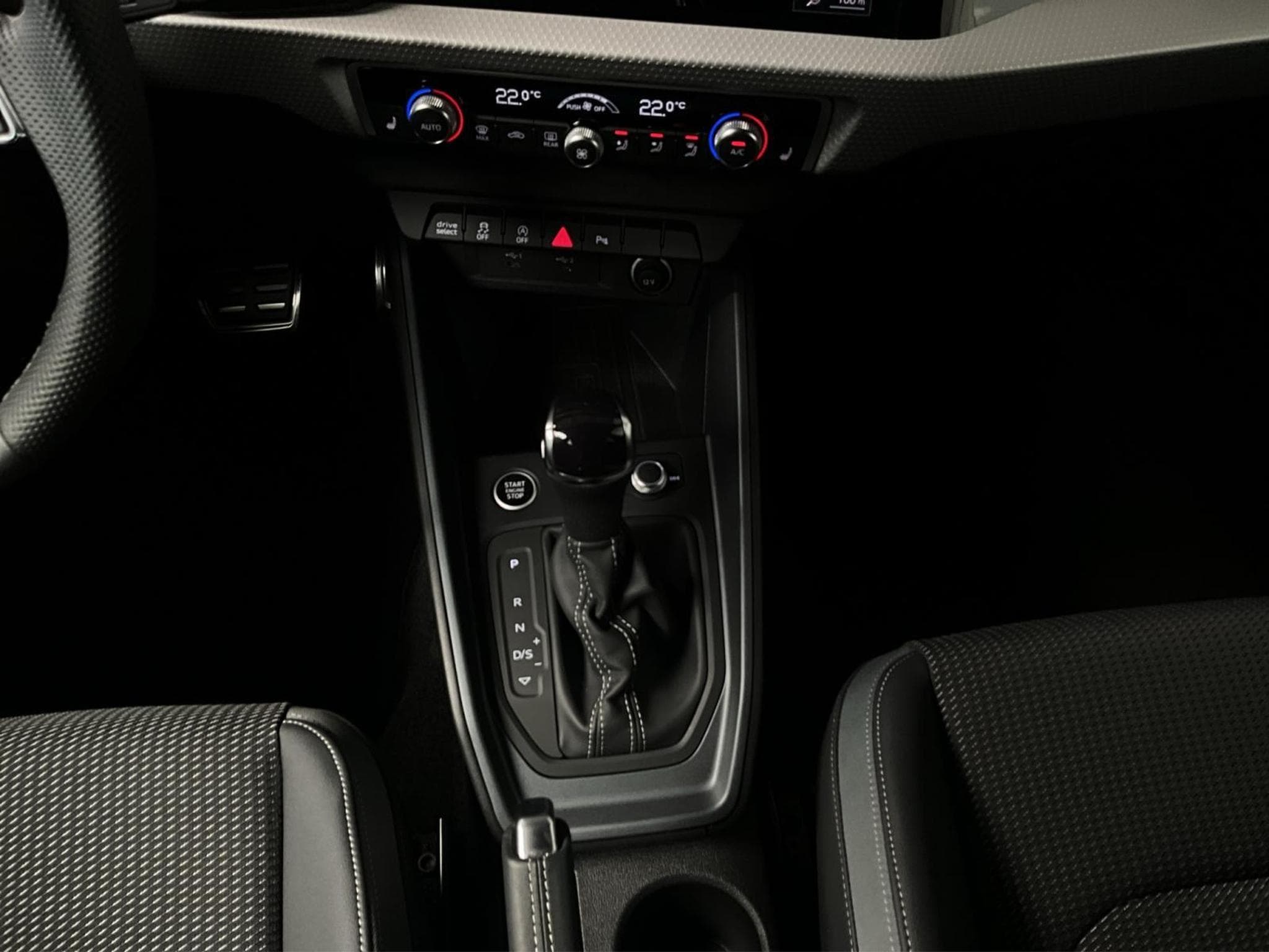 Audi A1 SB+S-line+40TFSI+S-Tronic+P.Business (2025) - Photo 12