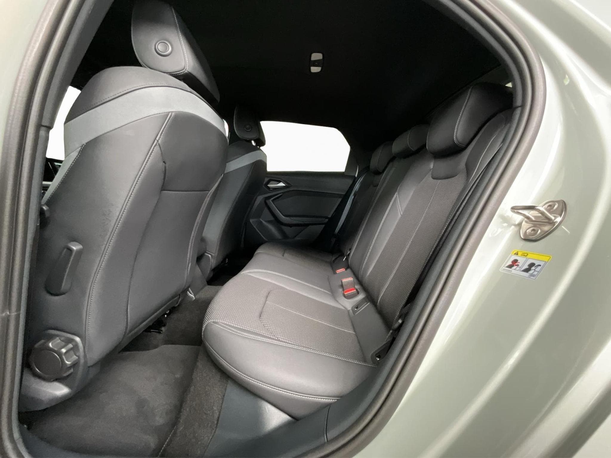 Audi A1 SB+S-line+40TFSI+S-Tronic+P.Business (2025) - Photo 15