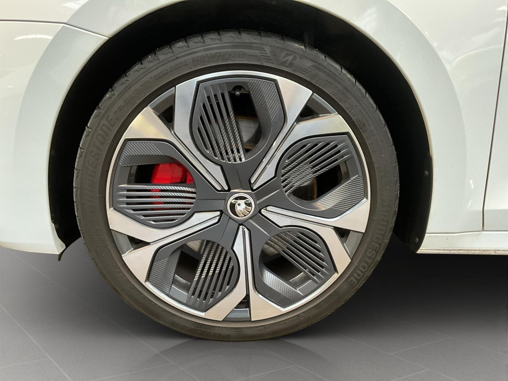 Skoda Octavia Combi+RS+DSG+Pano+360+AHK (2024) - Photo 8