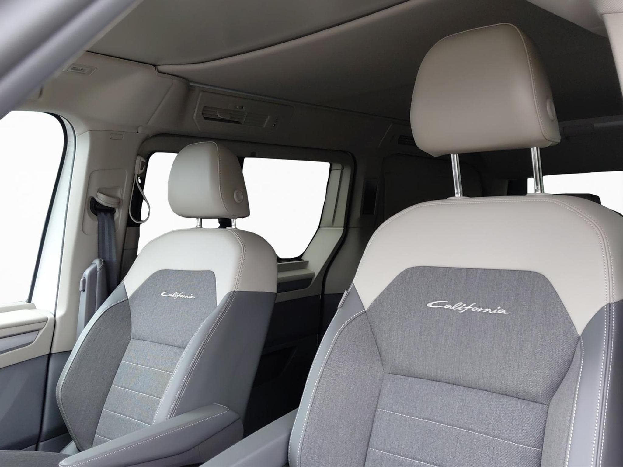 VW California Ocean LP (2026) - Photo 11