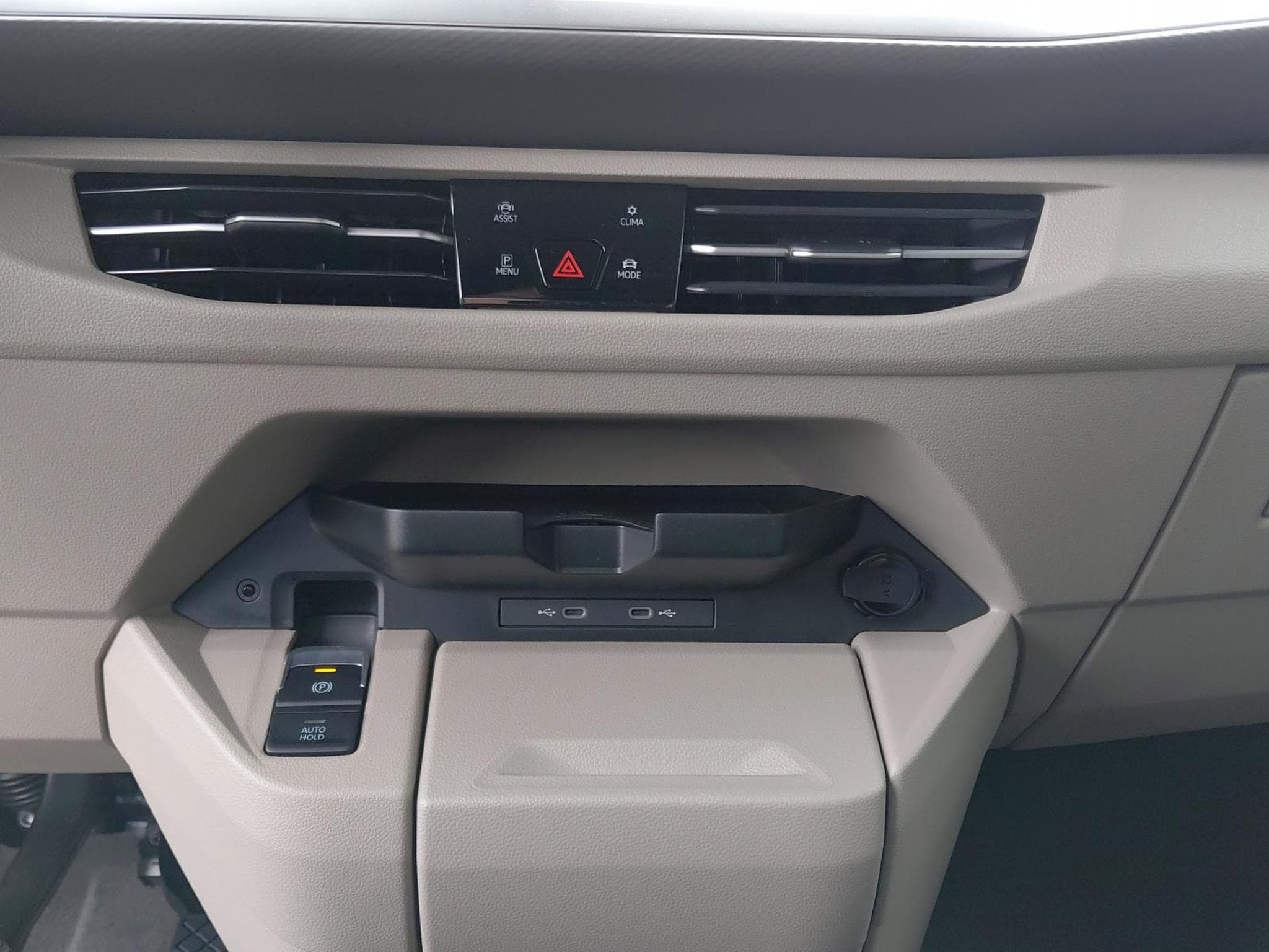 VW California Ocean LP (2026) - Photo 8