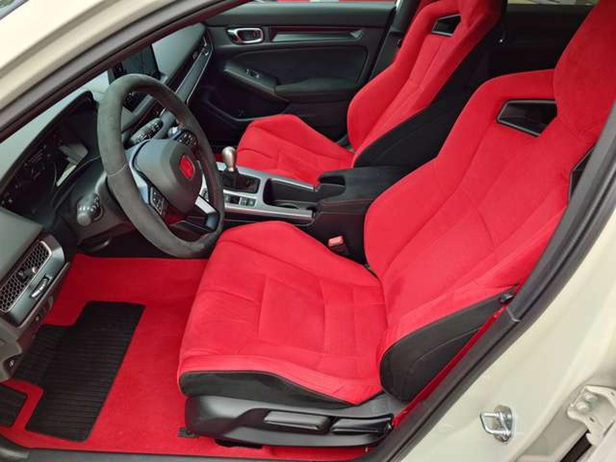 Honda Civic Civic Type R 2.0 VTEC Turbo 330 PS (2025) - Photo 8