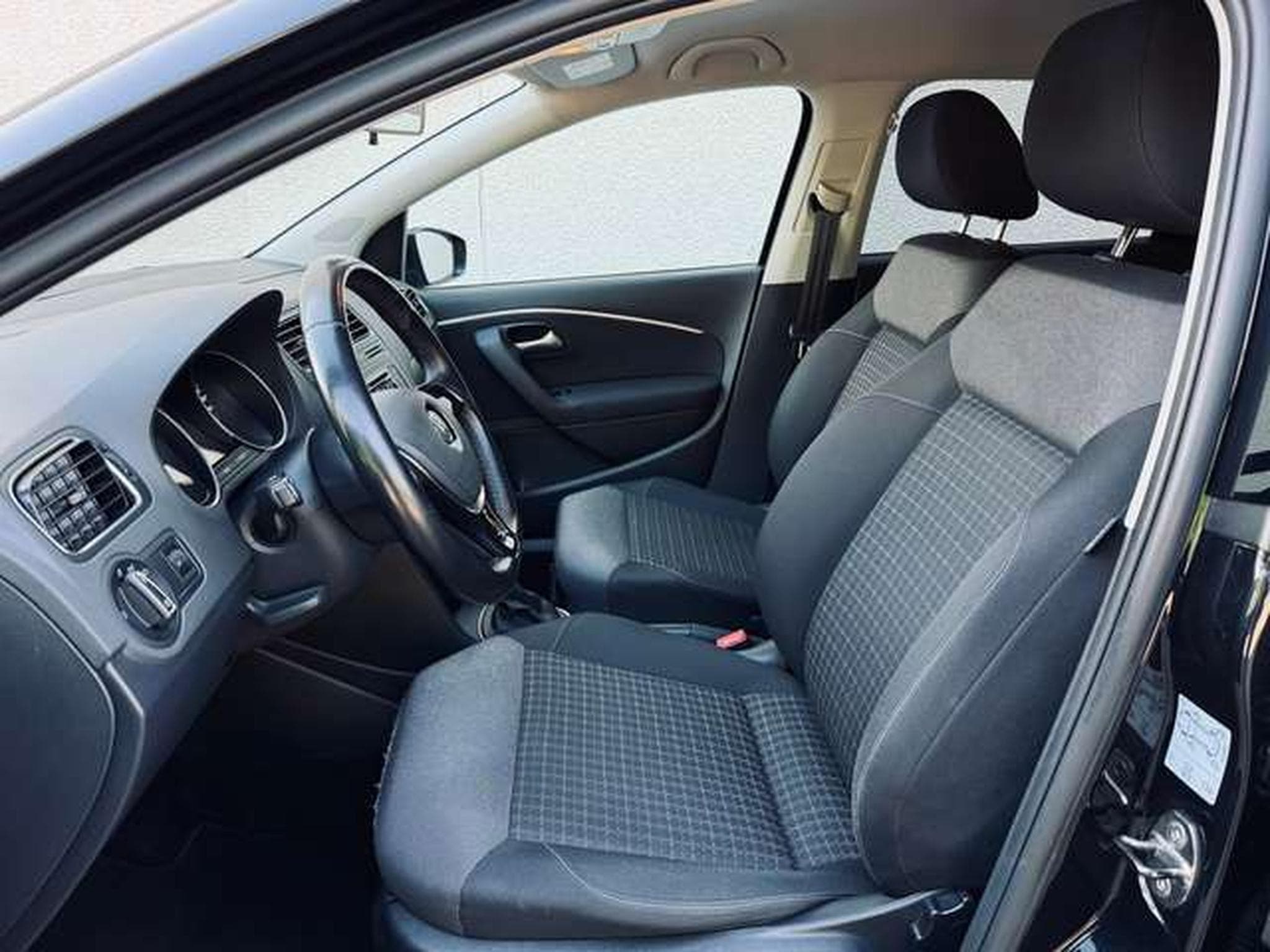 VW Polo Automatique //Comfortline BMT DSG //Garantie✅✅✅ (2016) - Foto 12