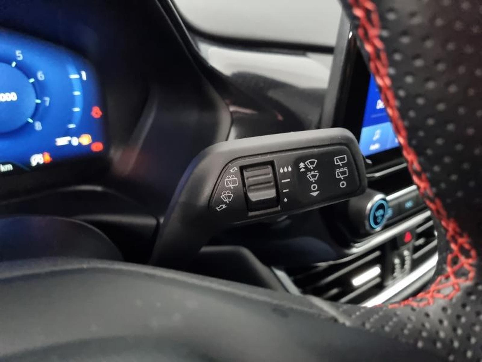 Ford Puma 1.0 EcoBoost 155ch S&S mHEV ST-Line X Powershift (2023) - Photo 15