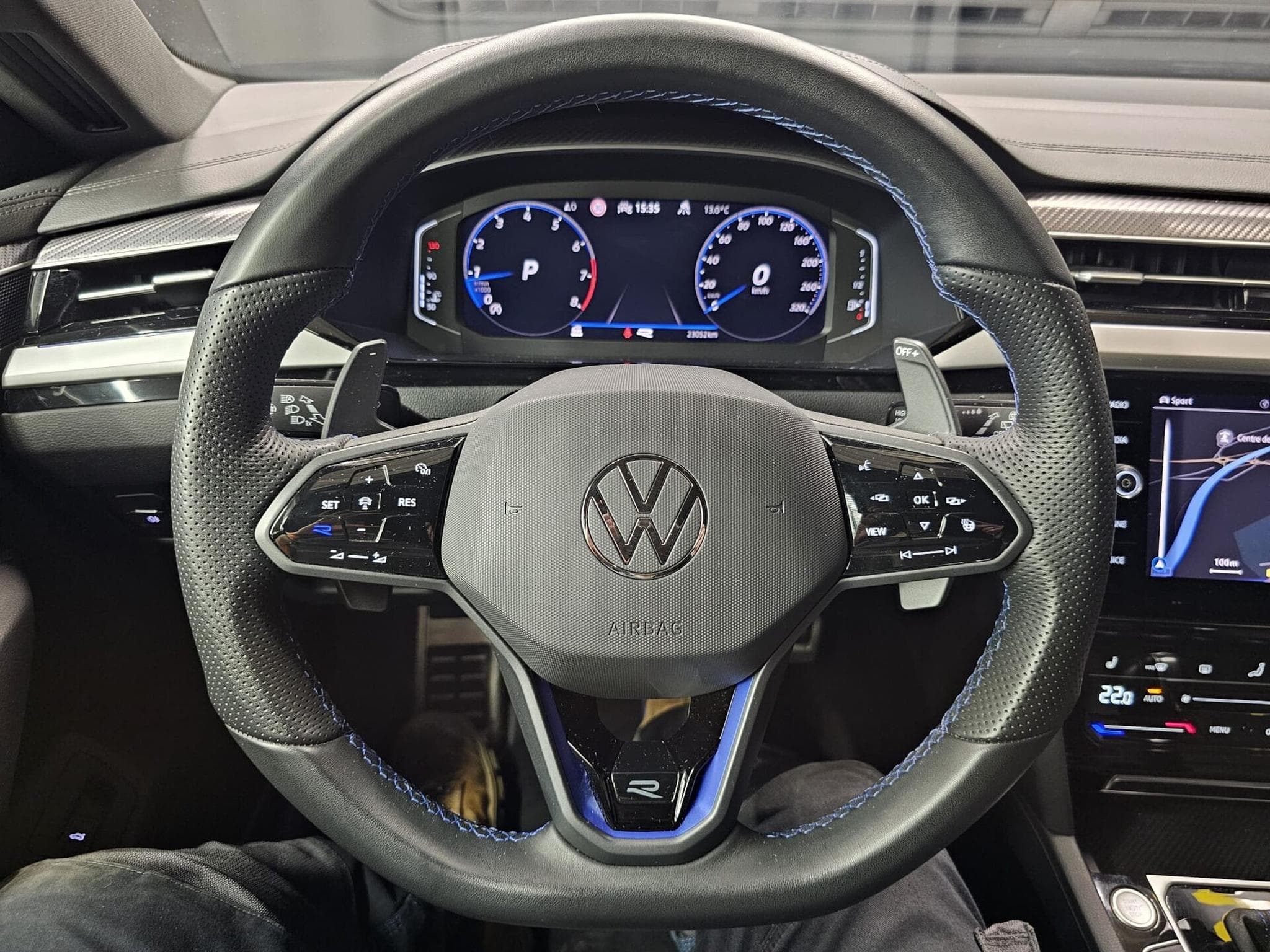VW Arteon R Shooting Brake 2.0 TSI 320cv 4motion (2024) - Foto 10