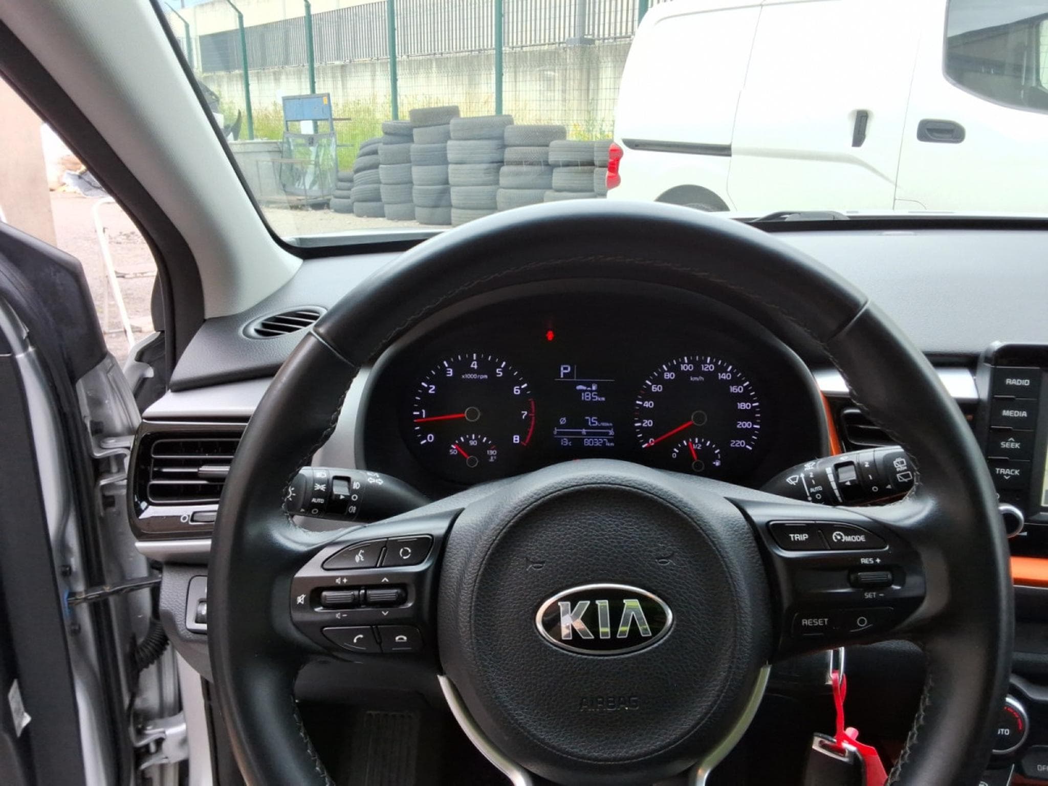 Kia Stonic Fusion 1.4 6AT ISG (2019) - Photo 10