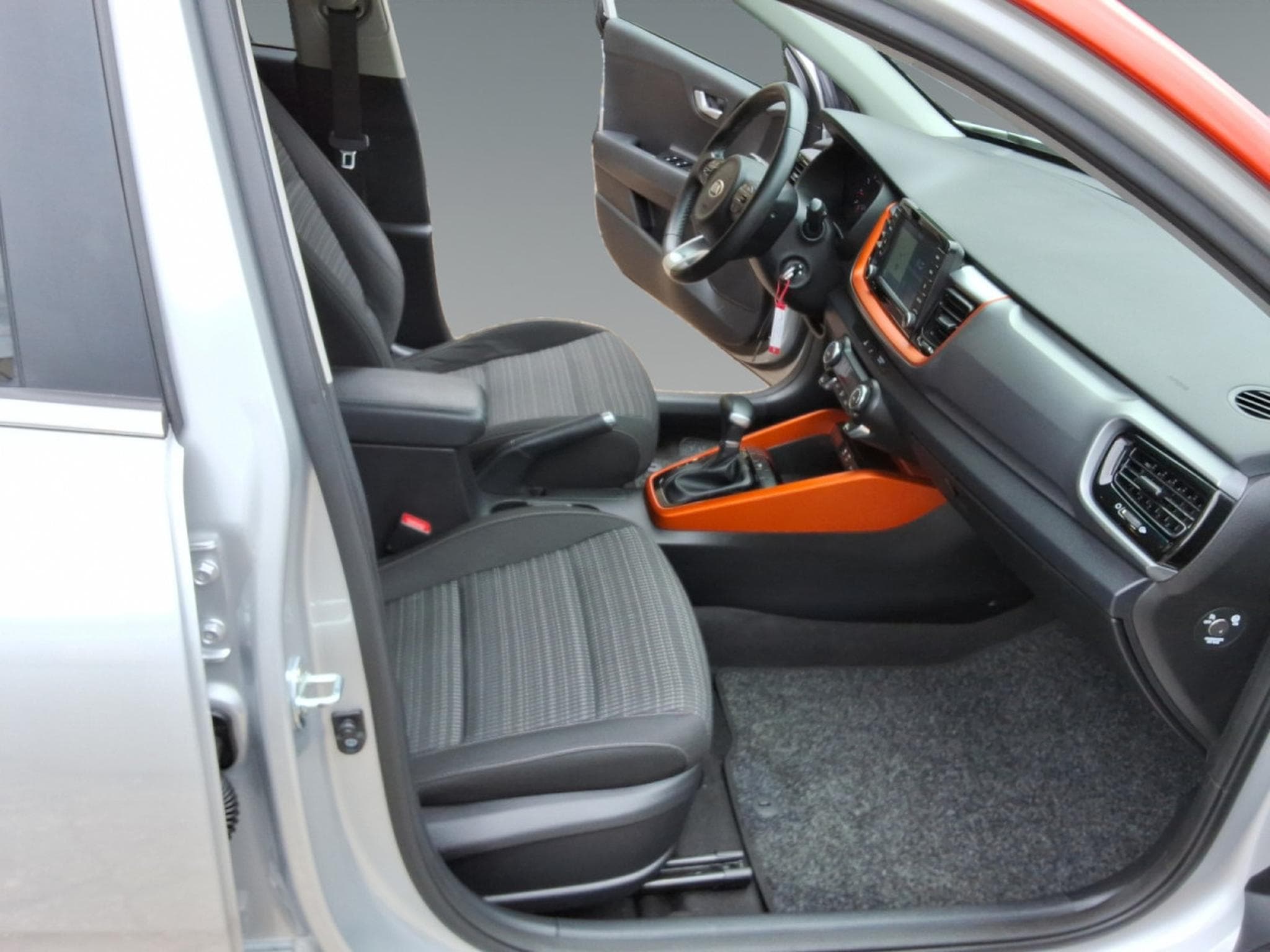 Kia Stonic Fusion 1.4 6AT ISG (2019) - Photo 14