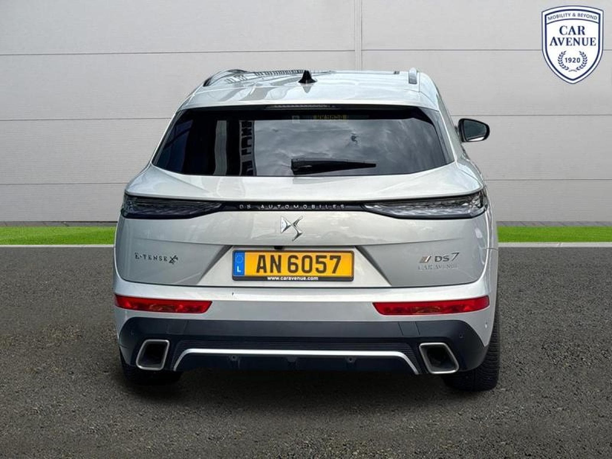 DS Automobiles DS7 E-TENSE 4x4 360ch Opera (2024) - Photo 4