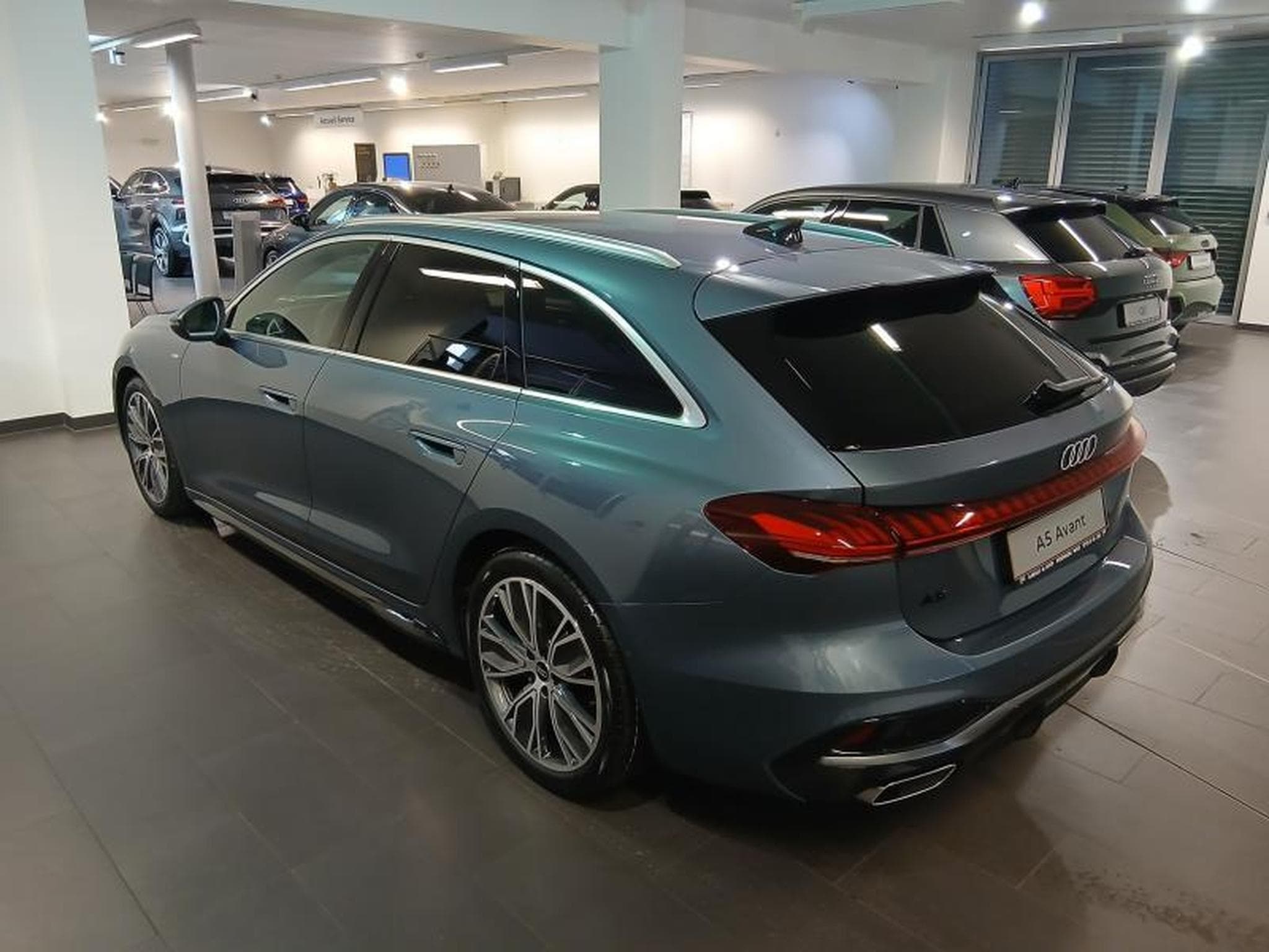 Audi A5 Avant TFSI 110 kW s-tronic (2026) - Photo 2