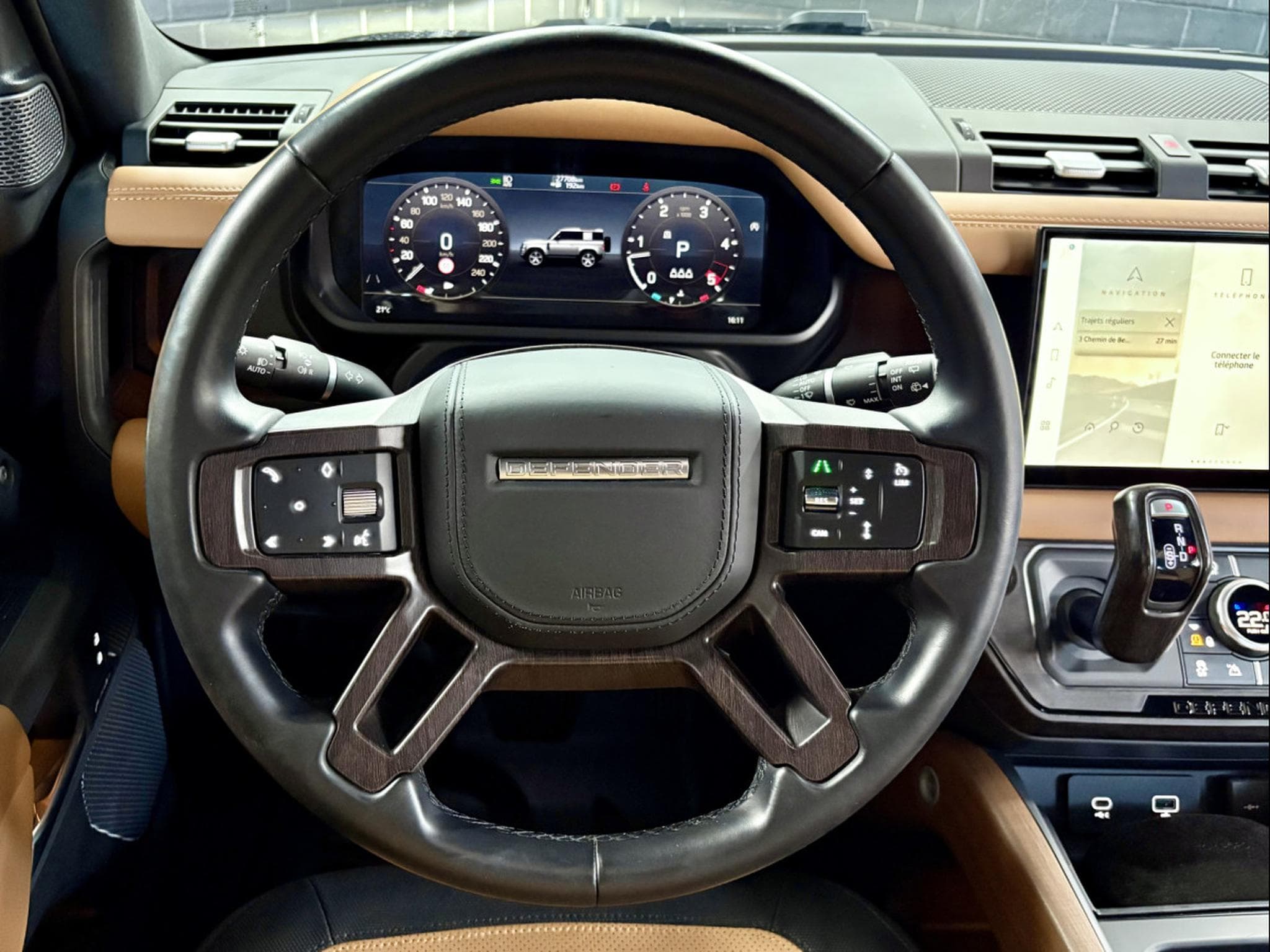 Land-Rover Defender 90 D300 X-Dynamic HSE (2023) - Photo 11
