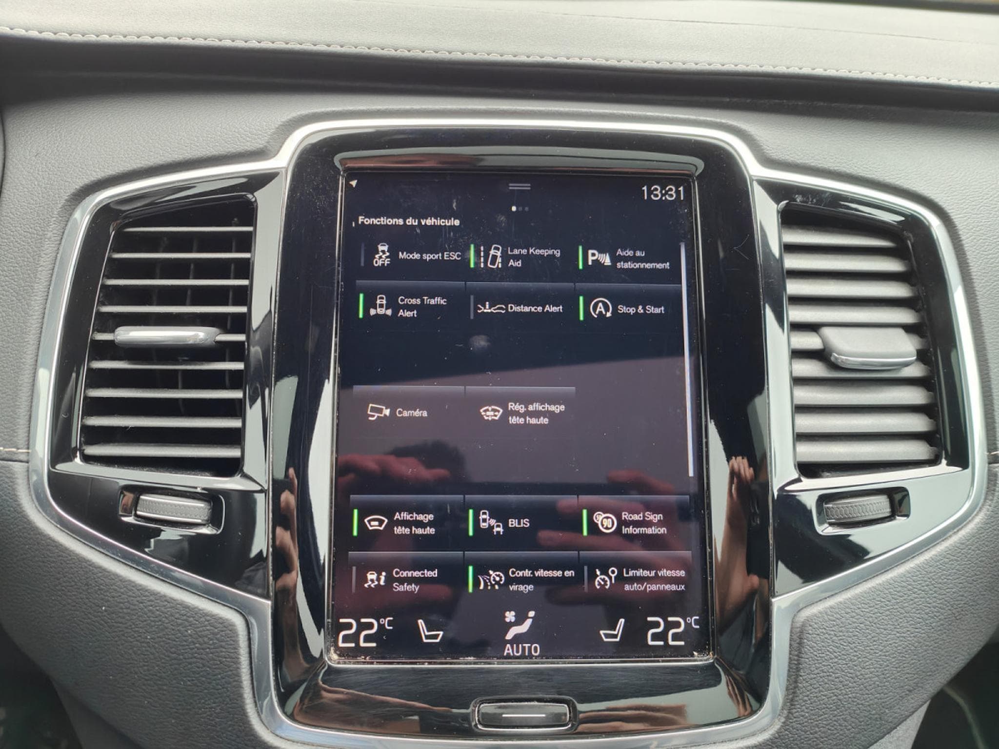 Volvo XC90 B5 AWD R-DESIGN 7 PLACES TOIT OUVRANT CARPLAY CAMERA (2019) - Foto 19