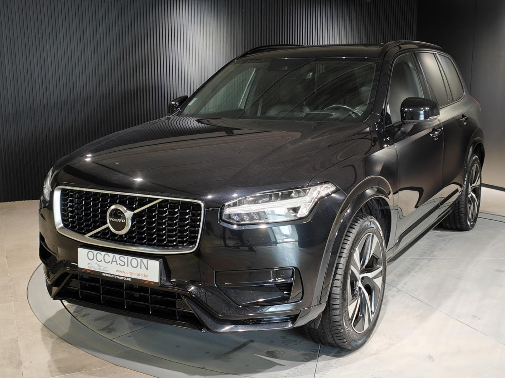 Volvo XC90 B5 AWD R-DESIGN 7 PLACES TOIT OUVRANT CARPLAY CAMERA (2019) - Foto 6