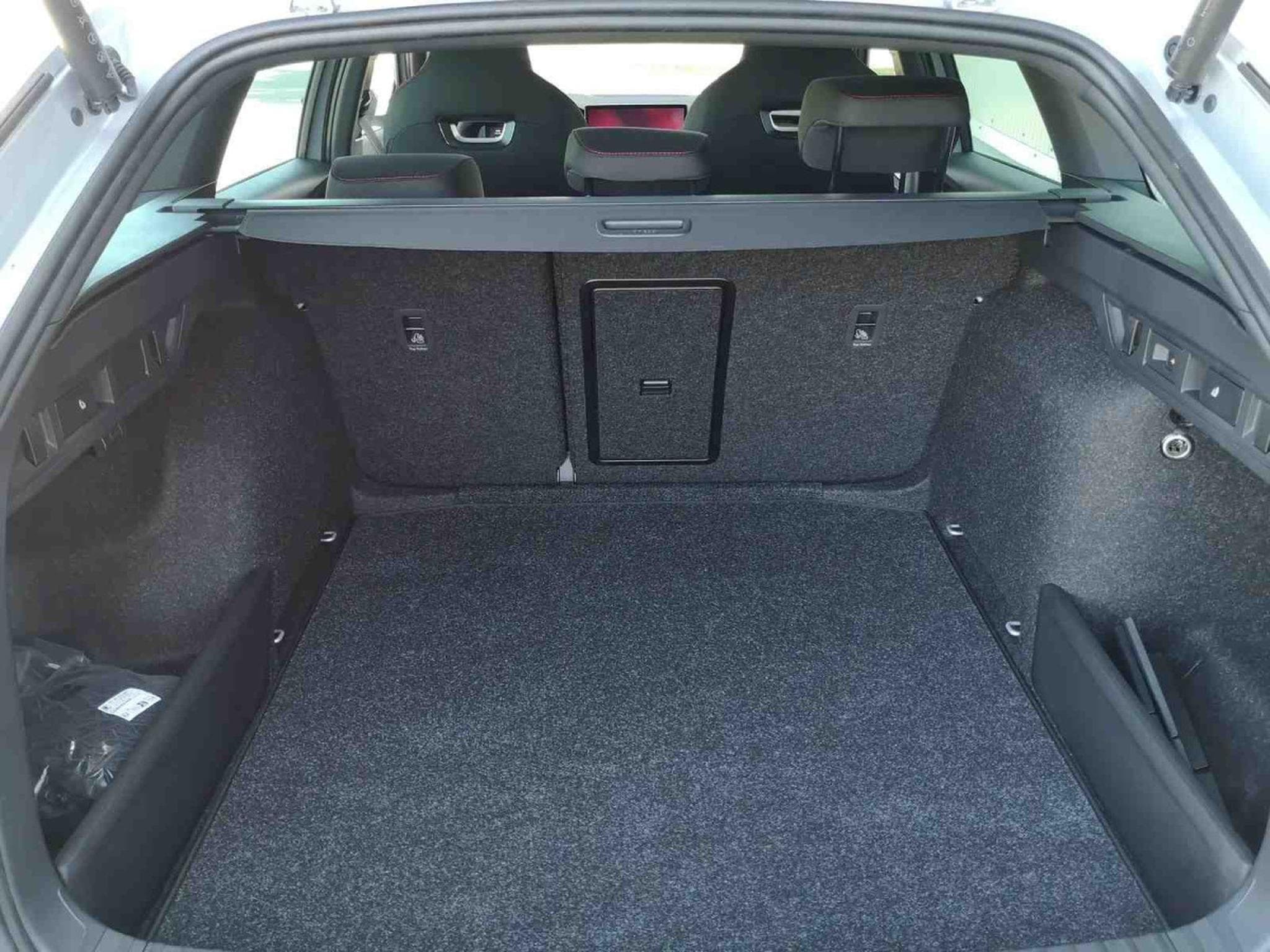 Skoda Octavia 2.0 TSi DSG 265 RS (2025) - Foto 9