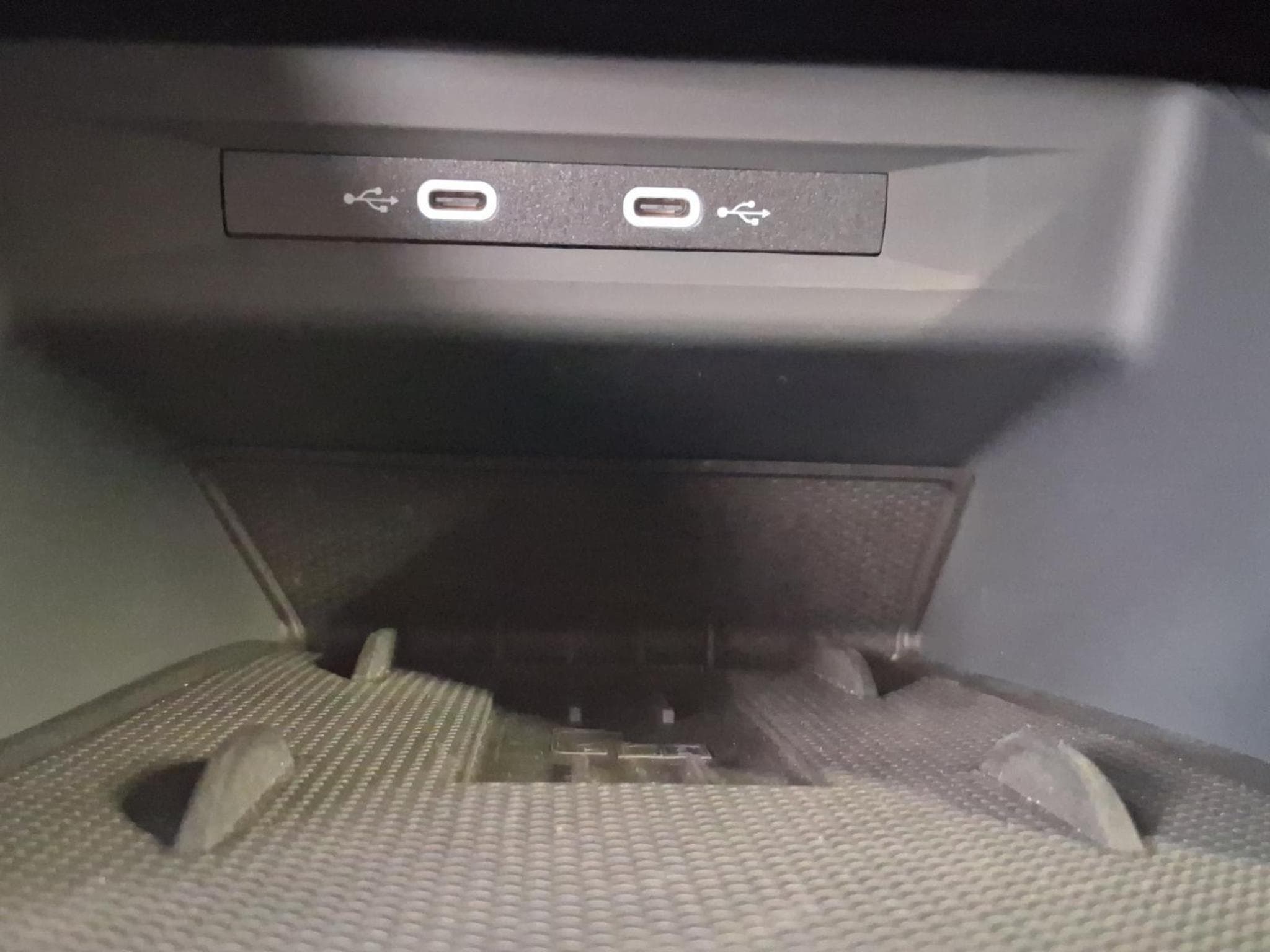 Cupra Leon VZ+DSG+Dinamica+Pure-Perf.Int.-Drive (2025) - Photo 19