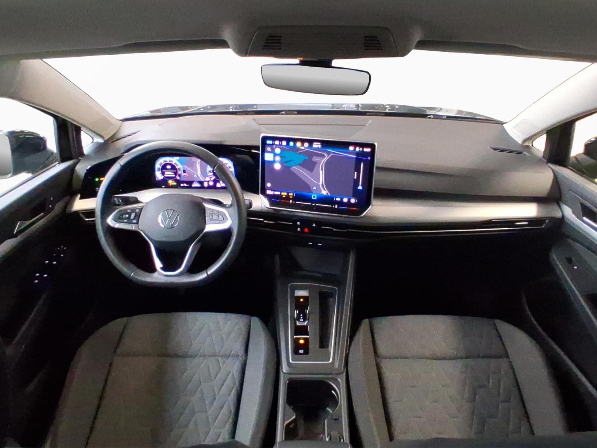 VW Golf Life+DSG+Navi+LED (2025) - Photo 2